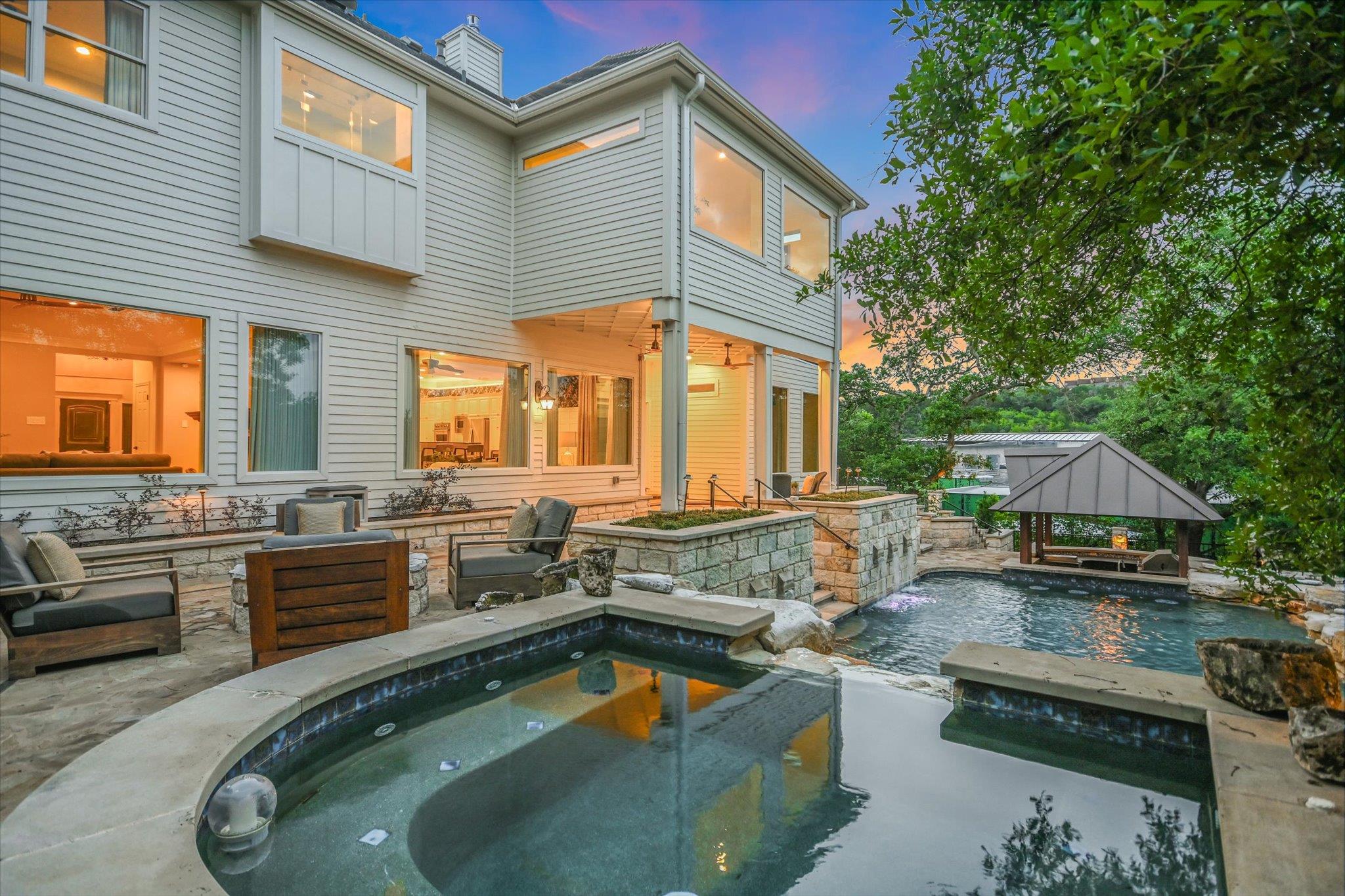 1703 Brookhaven DR