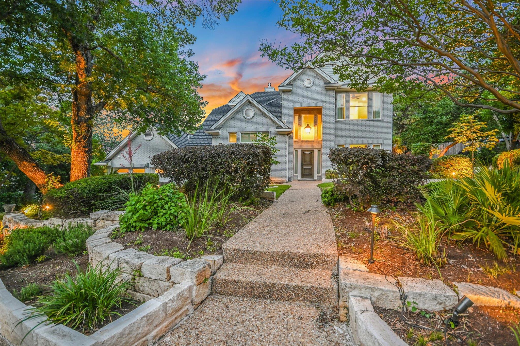 1703 Brookhaven DR