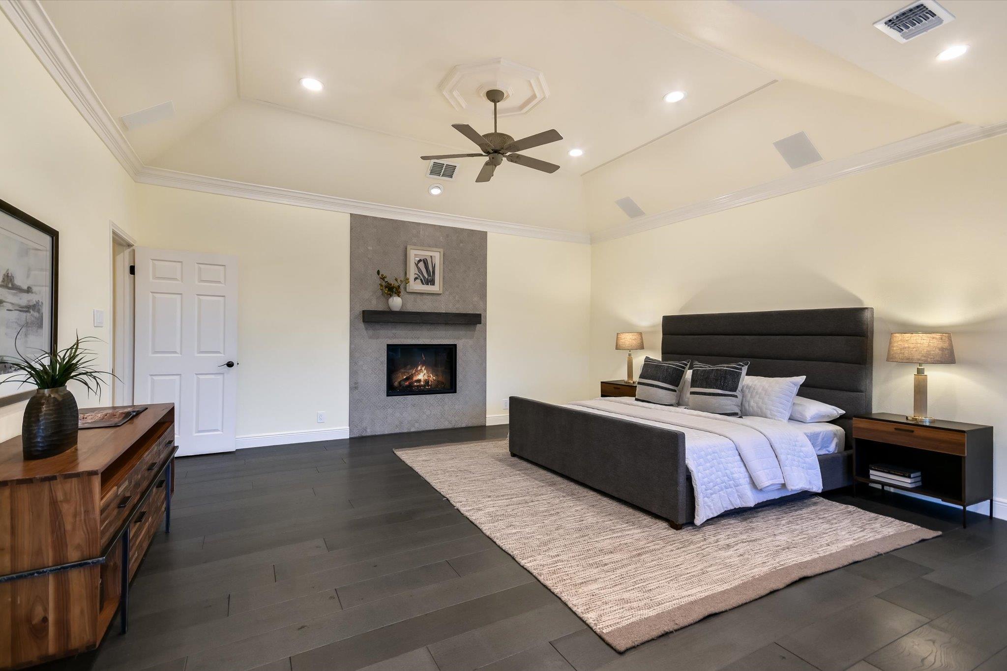 1703 Brookhaven DR