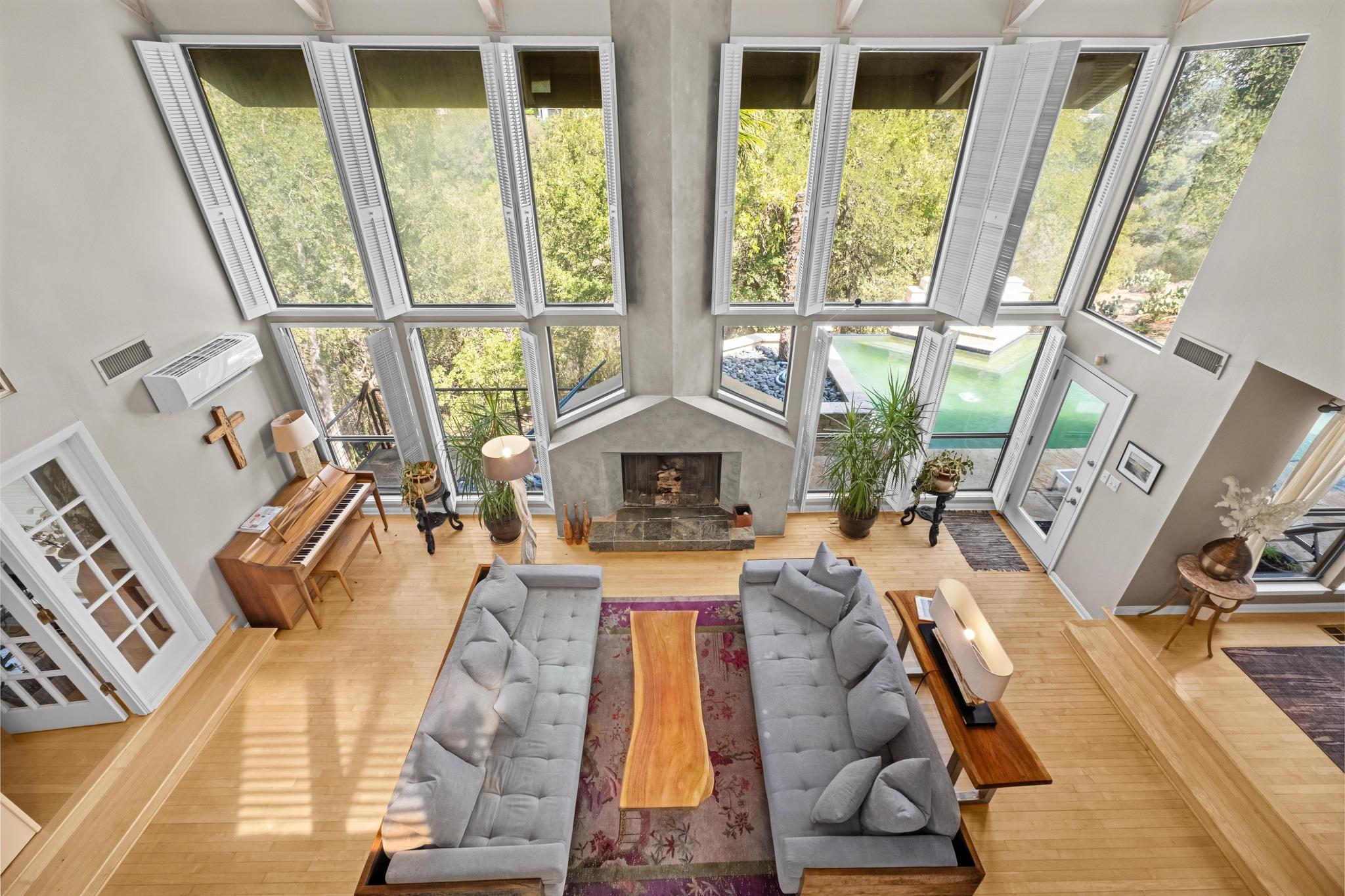 102 Canyon CIR W