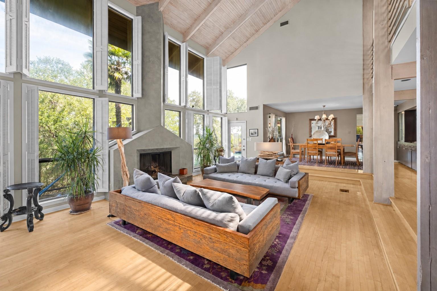 102 Canyon CIR W