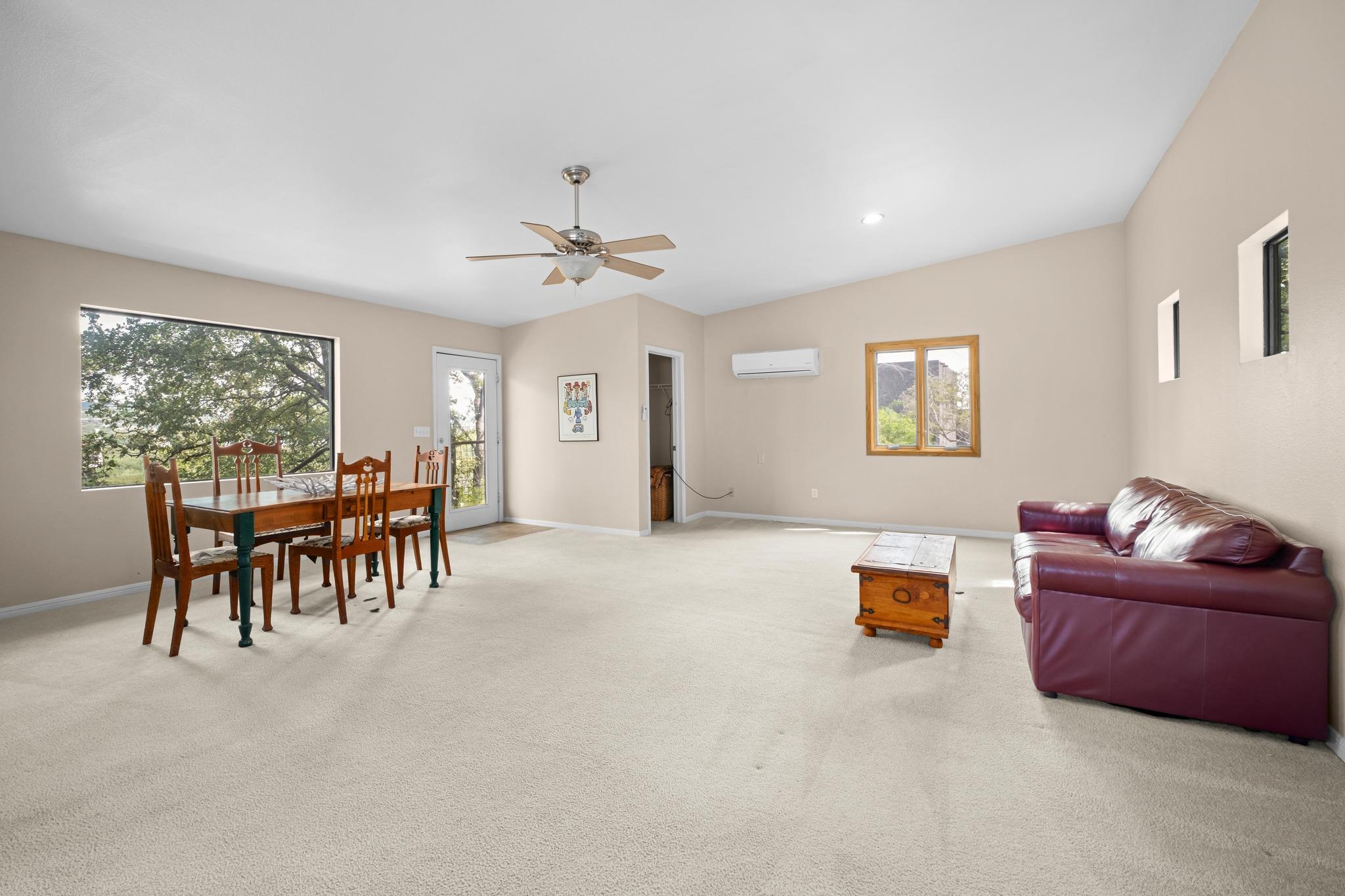 102 Canyon CIR W