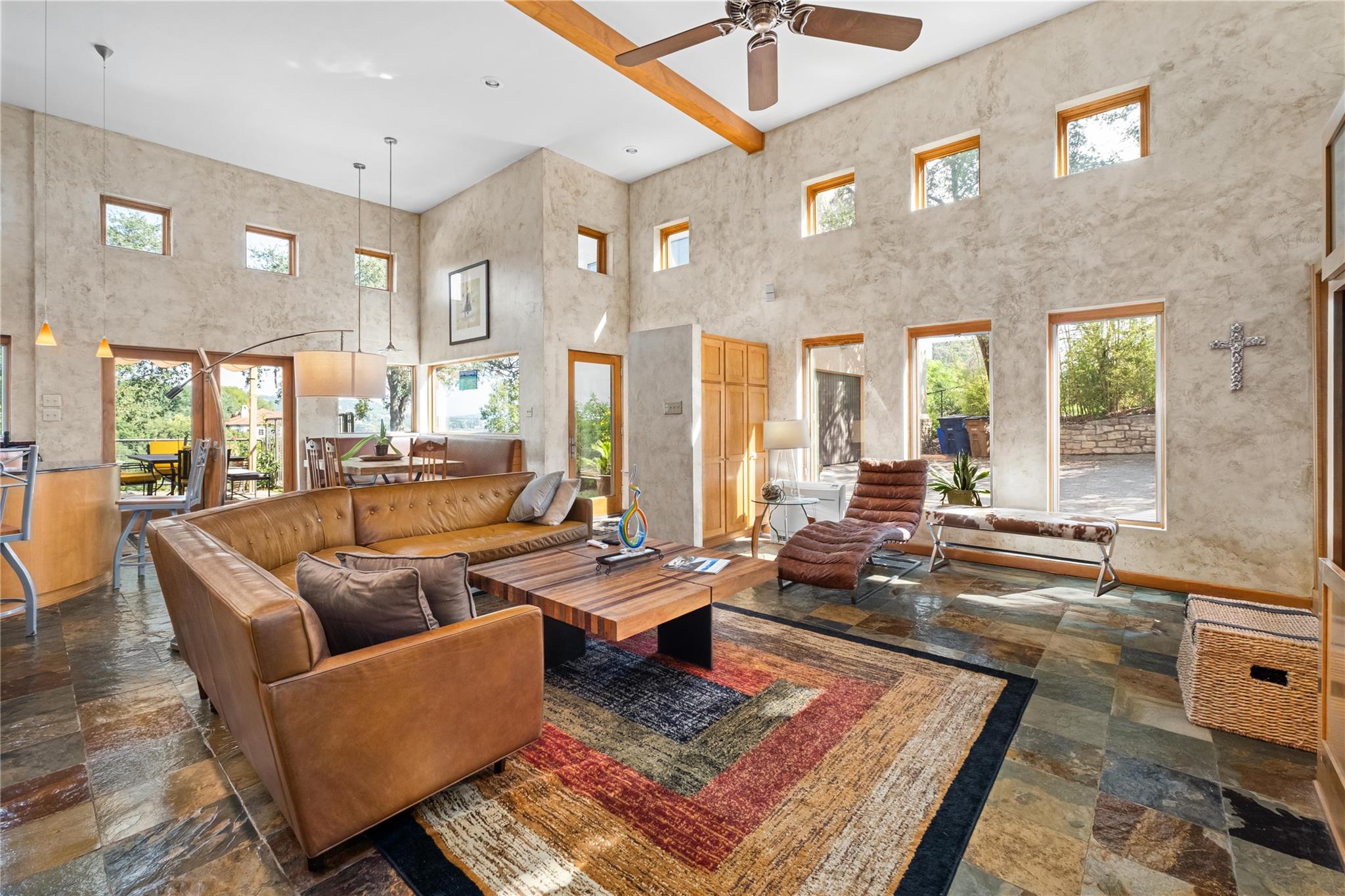 102 Canyon CIR W