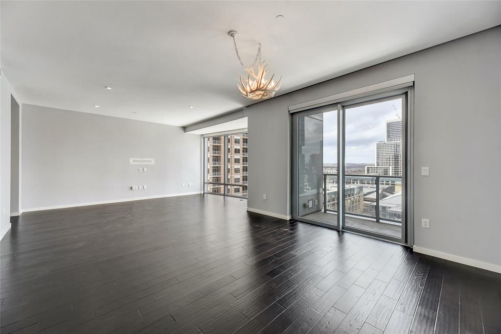 200 Congress Ave # 13A