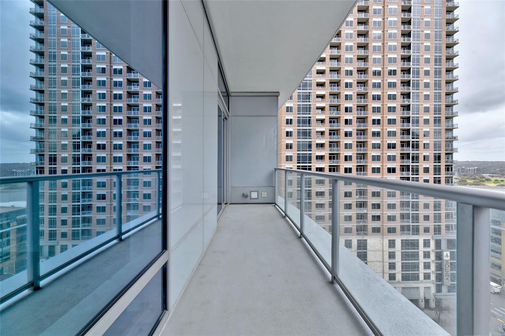 200 Congress Ave # 13A