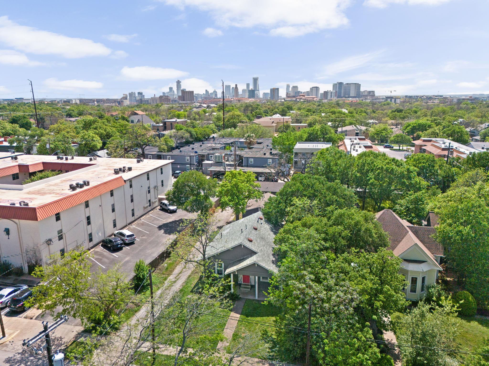 207 W 39th ST