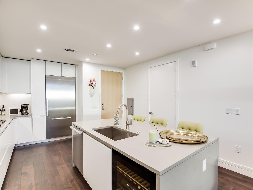501 West Ave # 3202