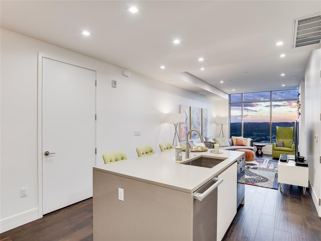 501 West Ave # 3202