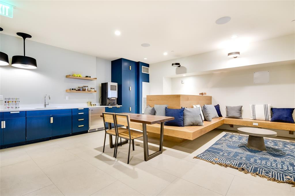 501 West Ave # 3202