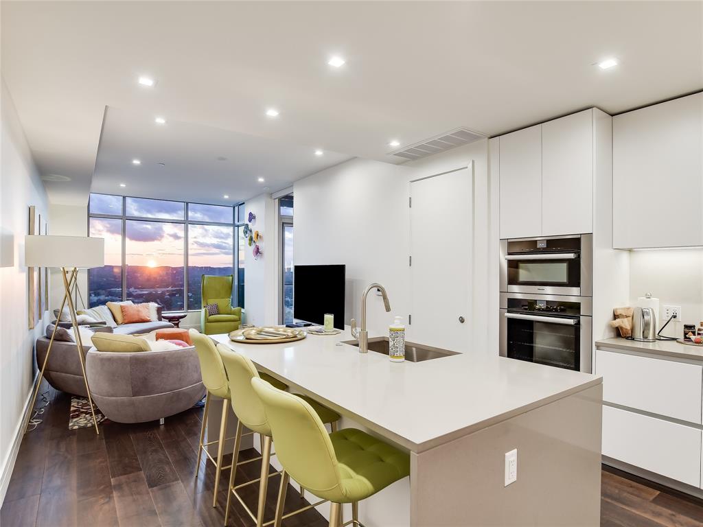 501 West Ave # 3202