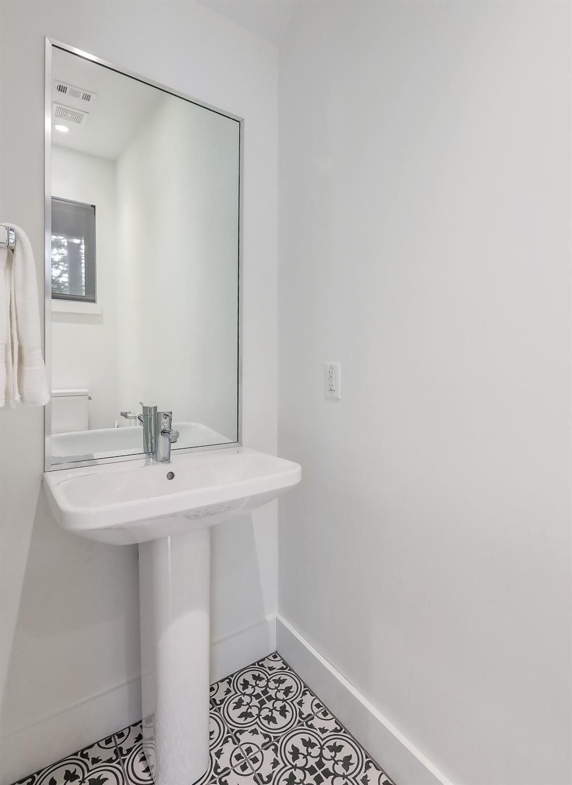 2111 Brackenridge ST # A