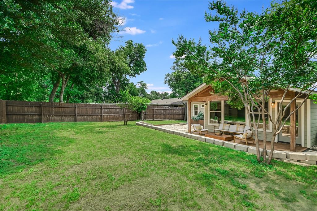 1504 Westmoor DR