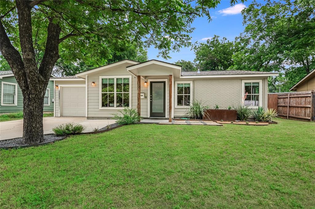 1504 Westmoor DR