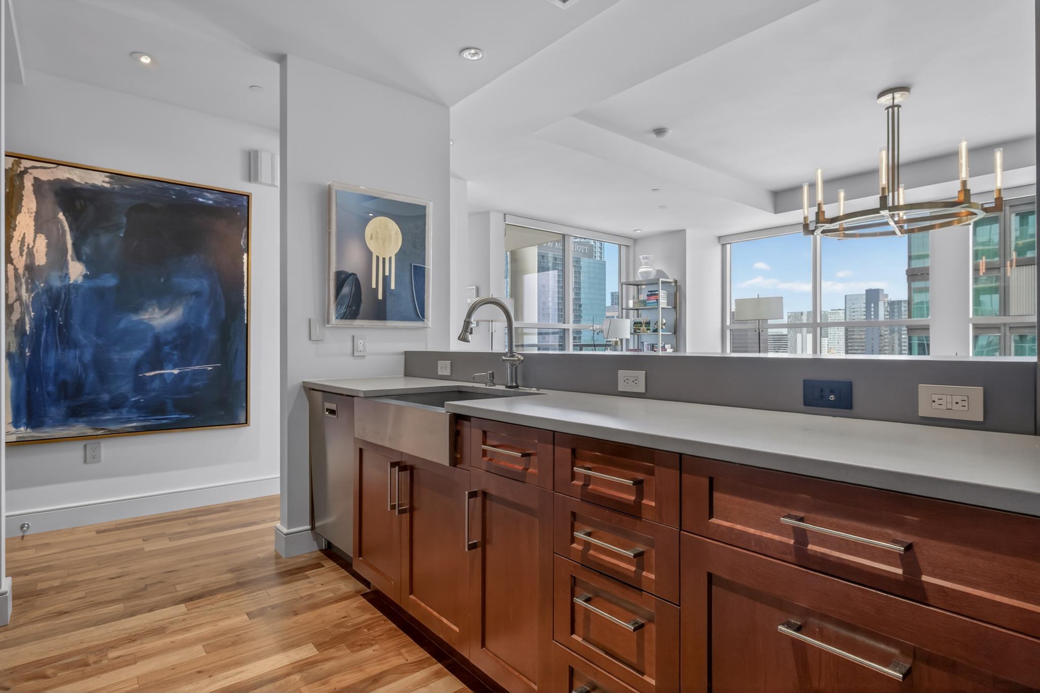 98 San Jacinto BLVD # 2103