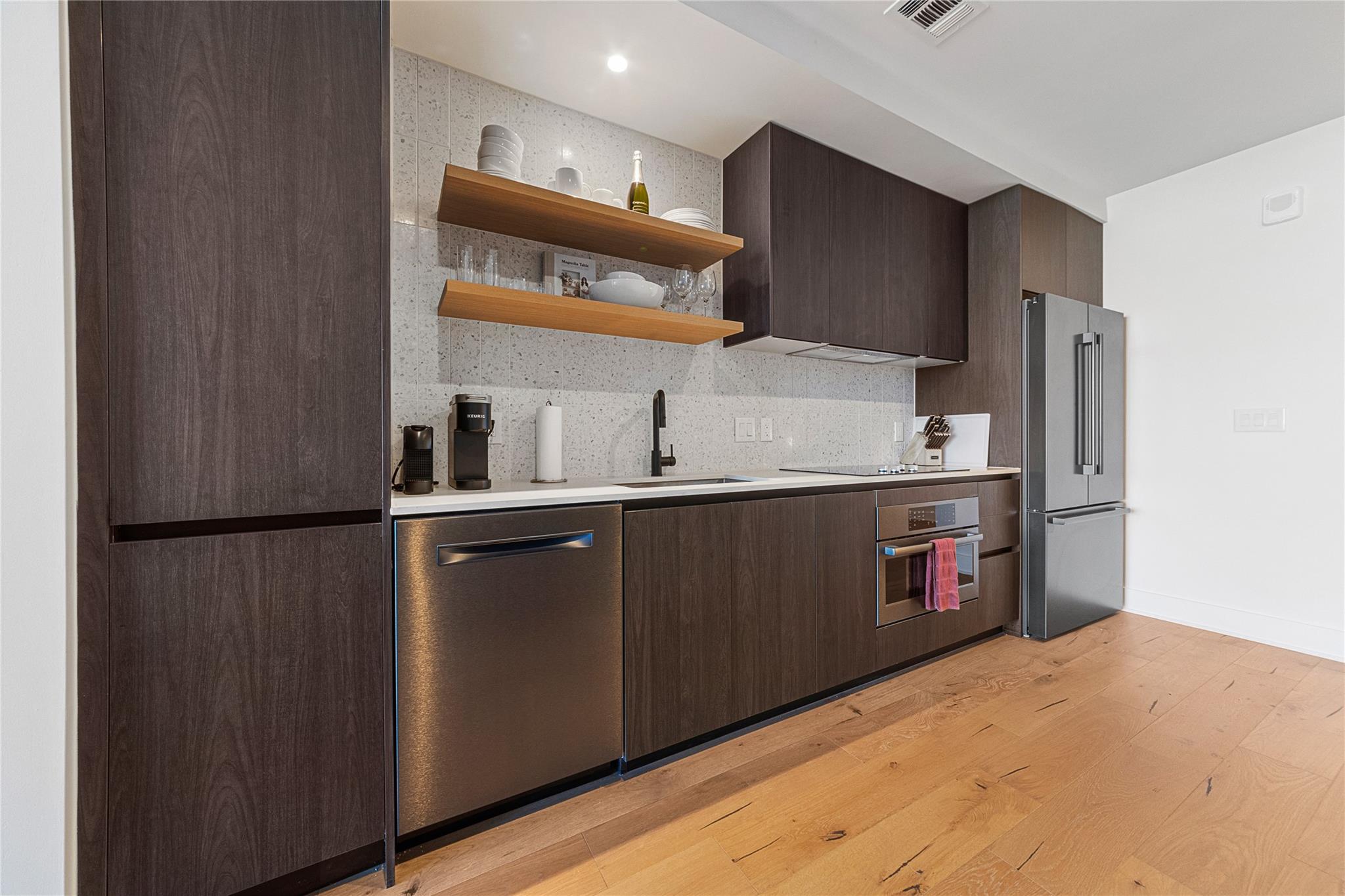 48 East Ave # 2311