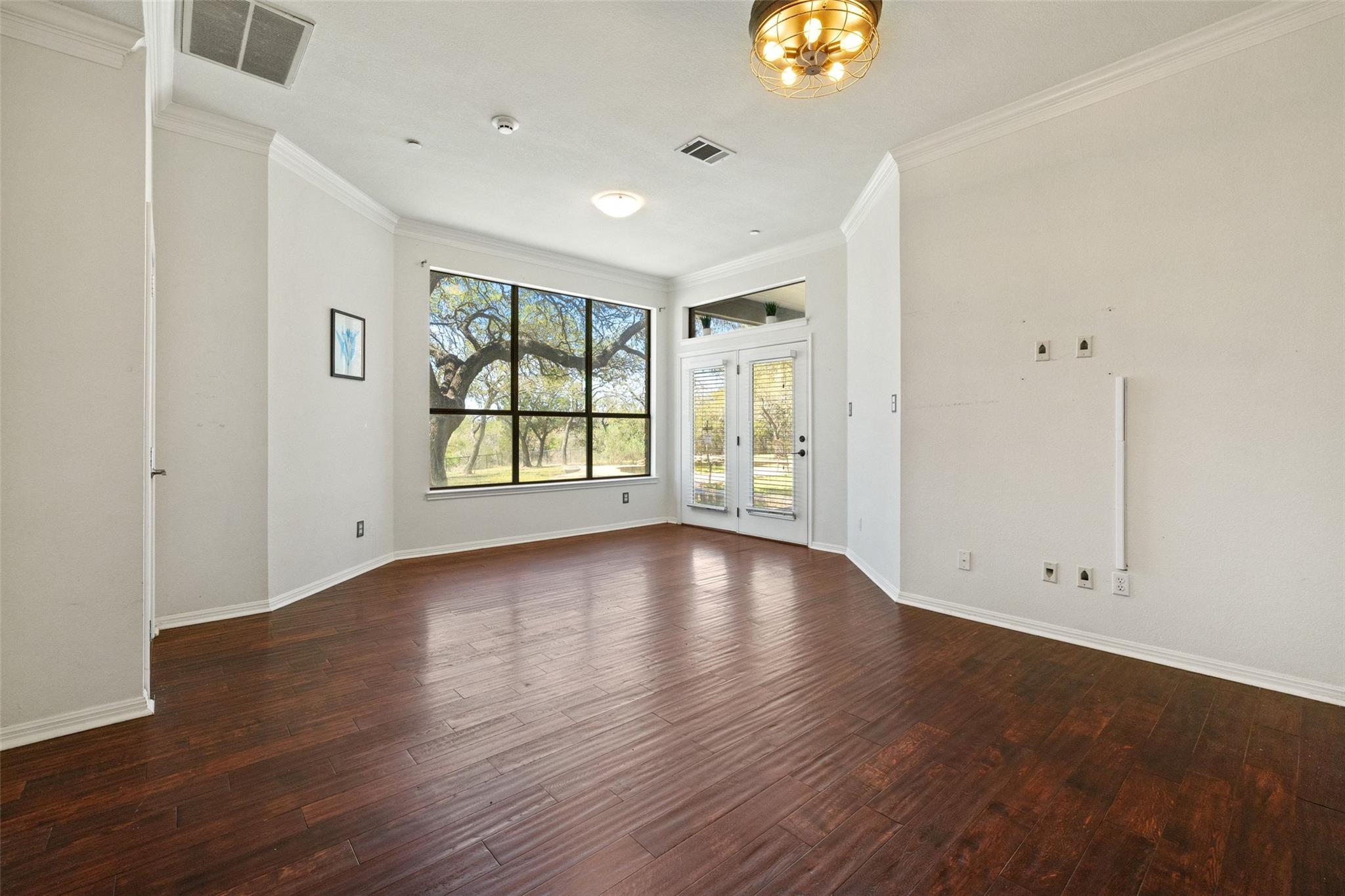 815 Elliott Ranch RD