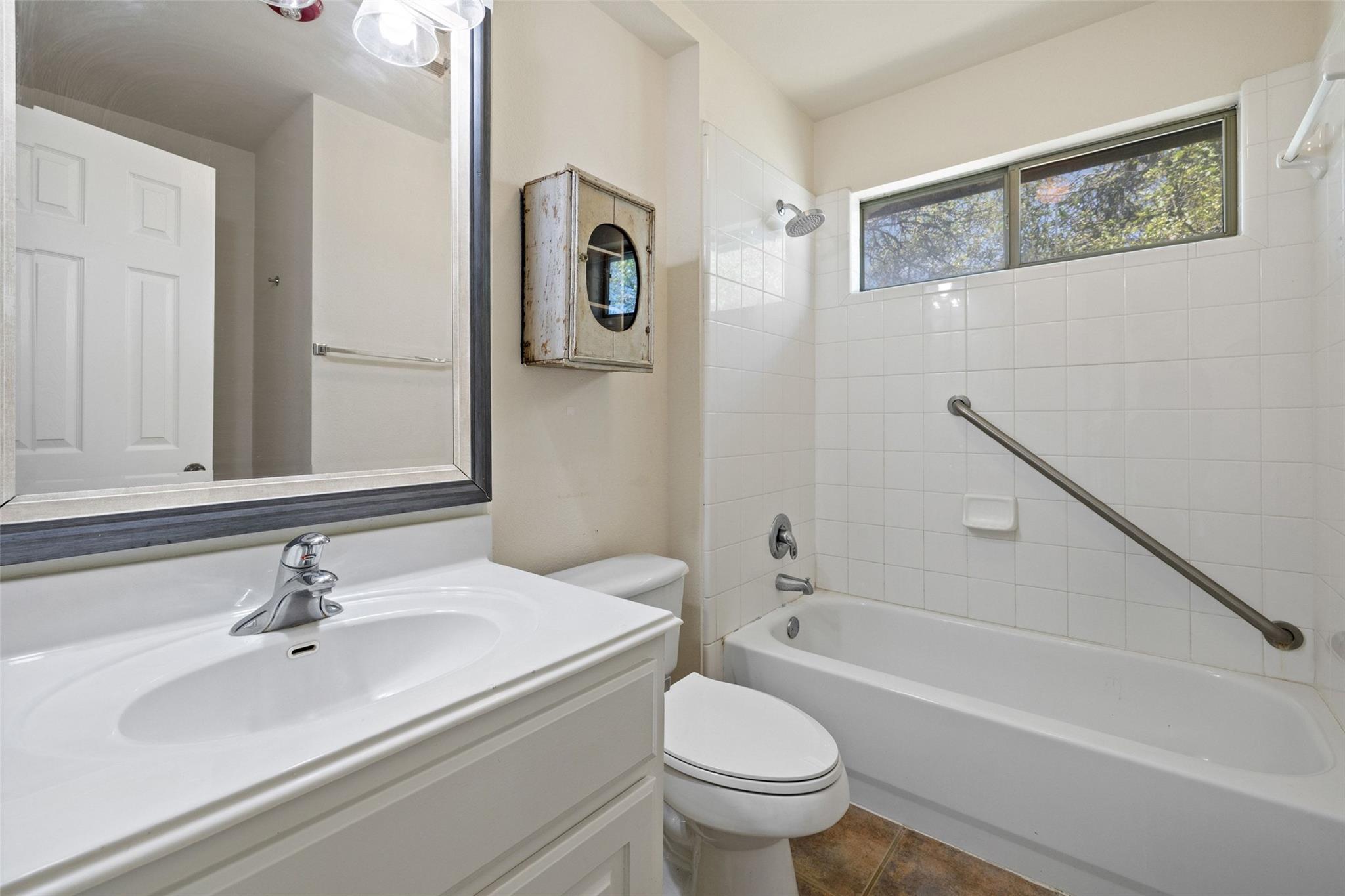 815 Elliott Ranch RD