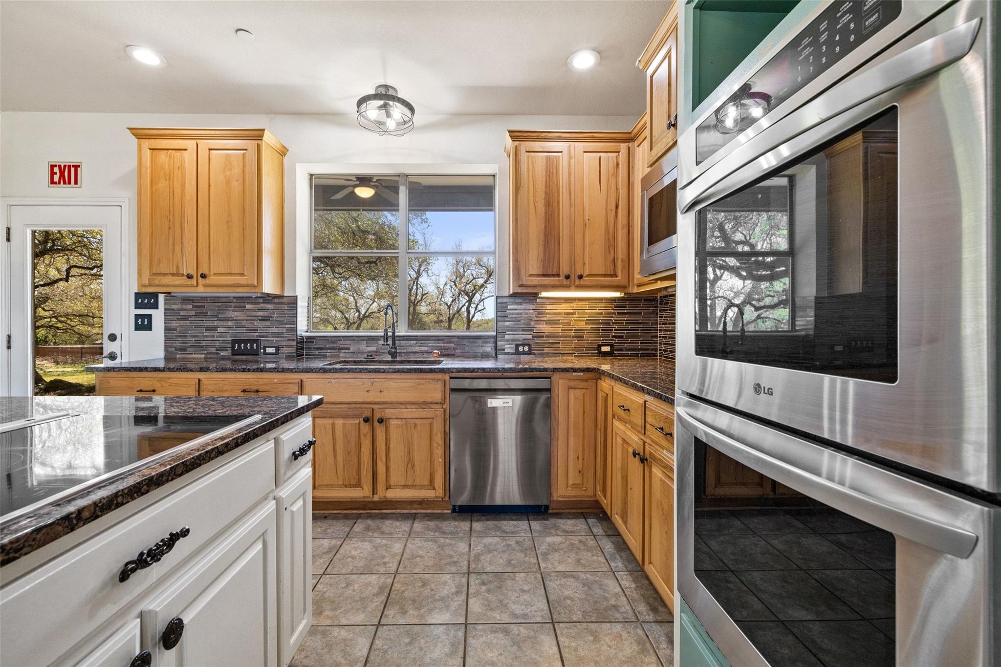 815 Elliott Ranch RD