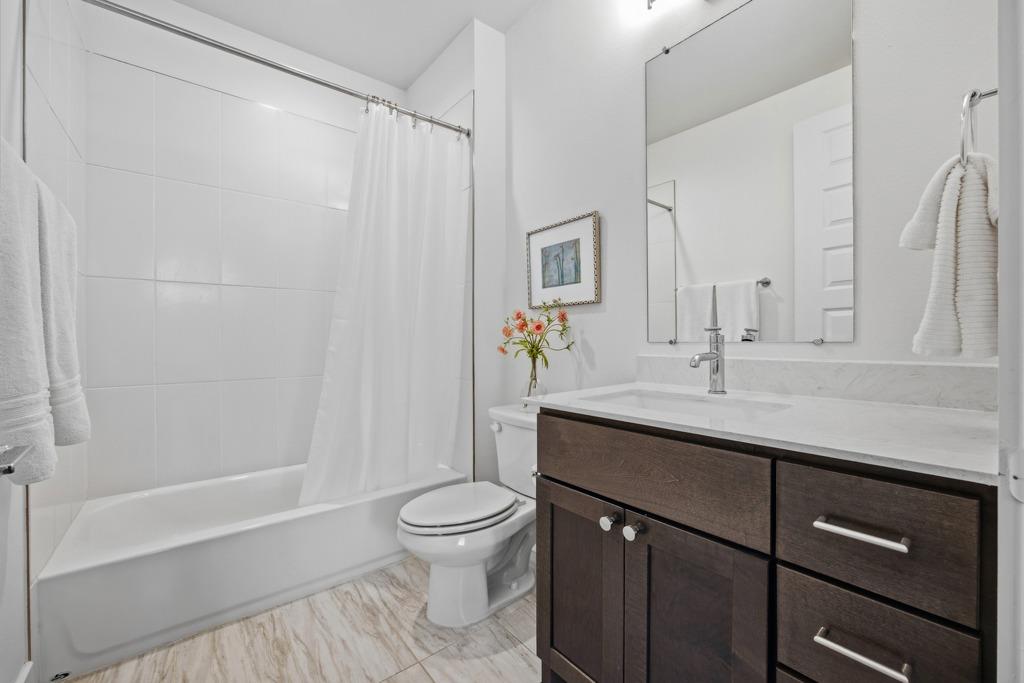 4701 Unity CIR