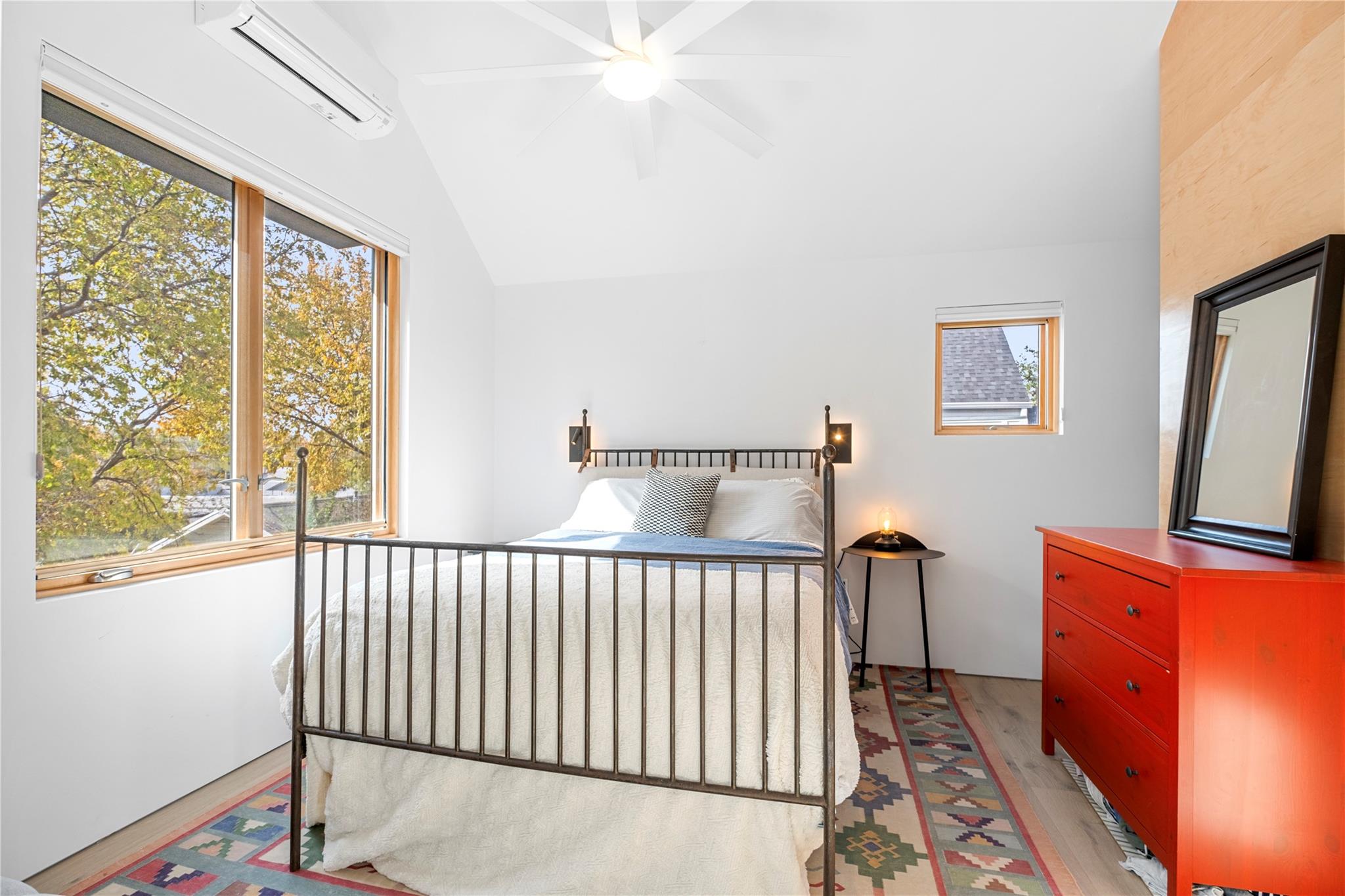 907 W Annie ST # 2