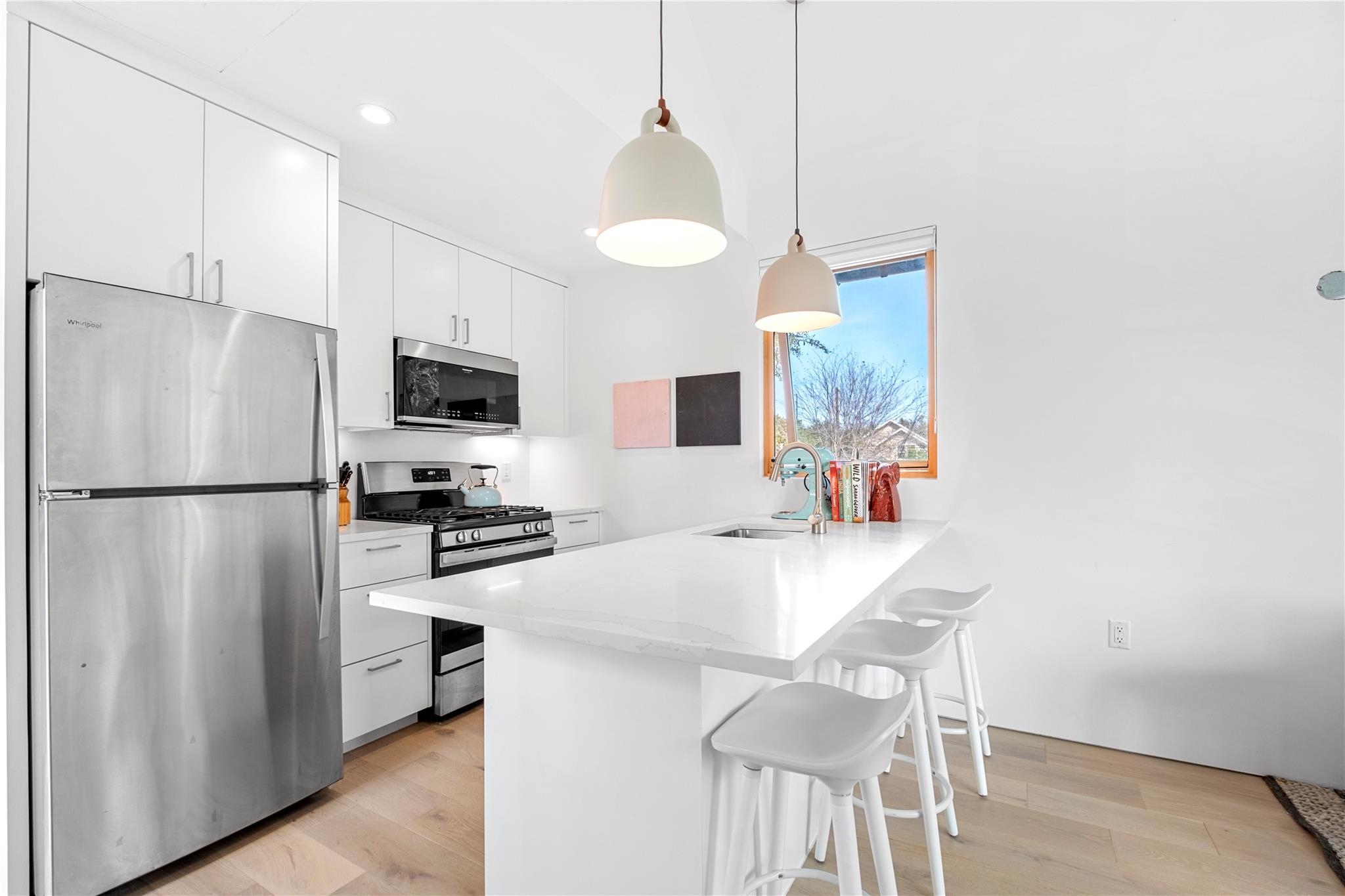 907 W Annie ST # 2