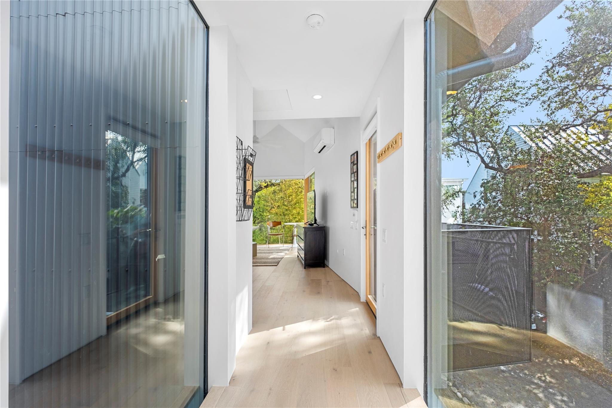 907 W Annie ST # 2