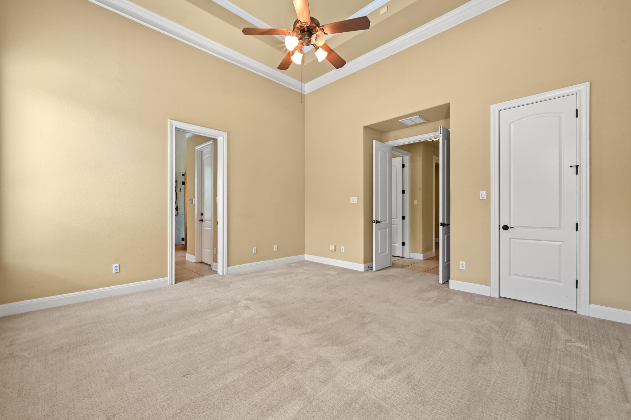 111 WHITLEY DR