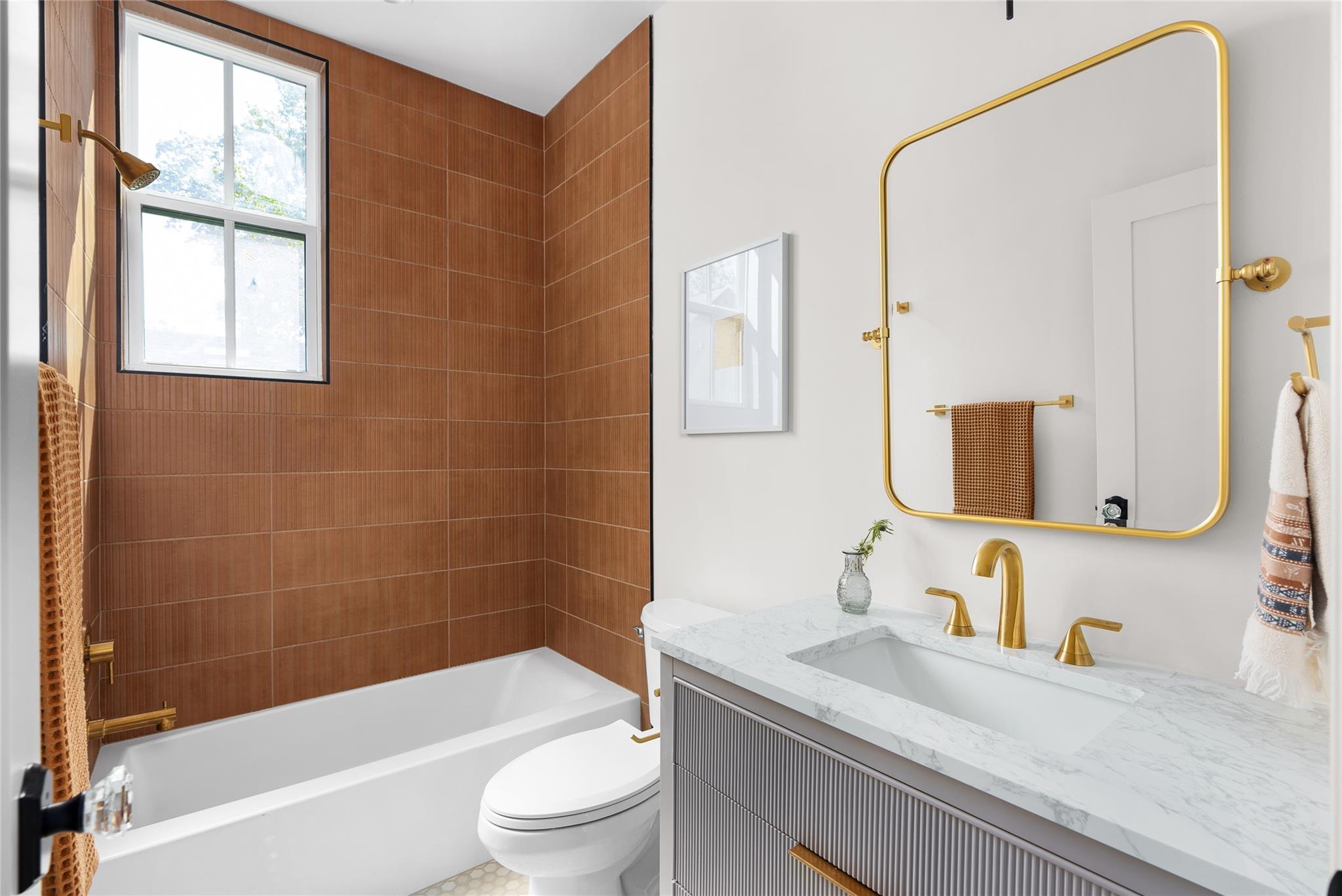 3104 Lafayette Ave # 2