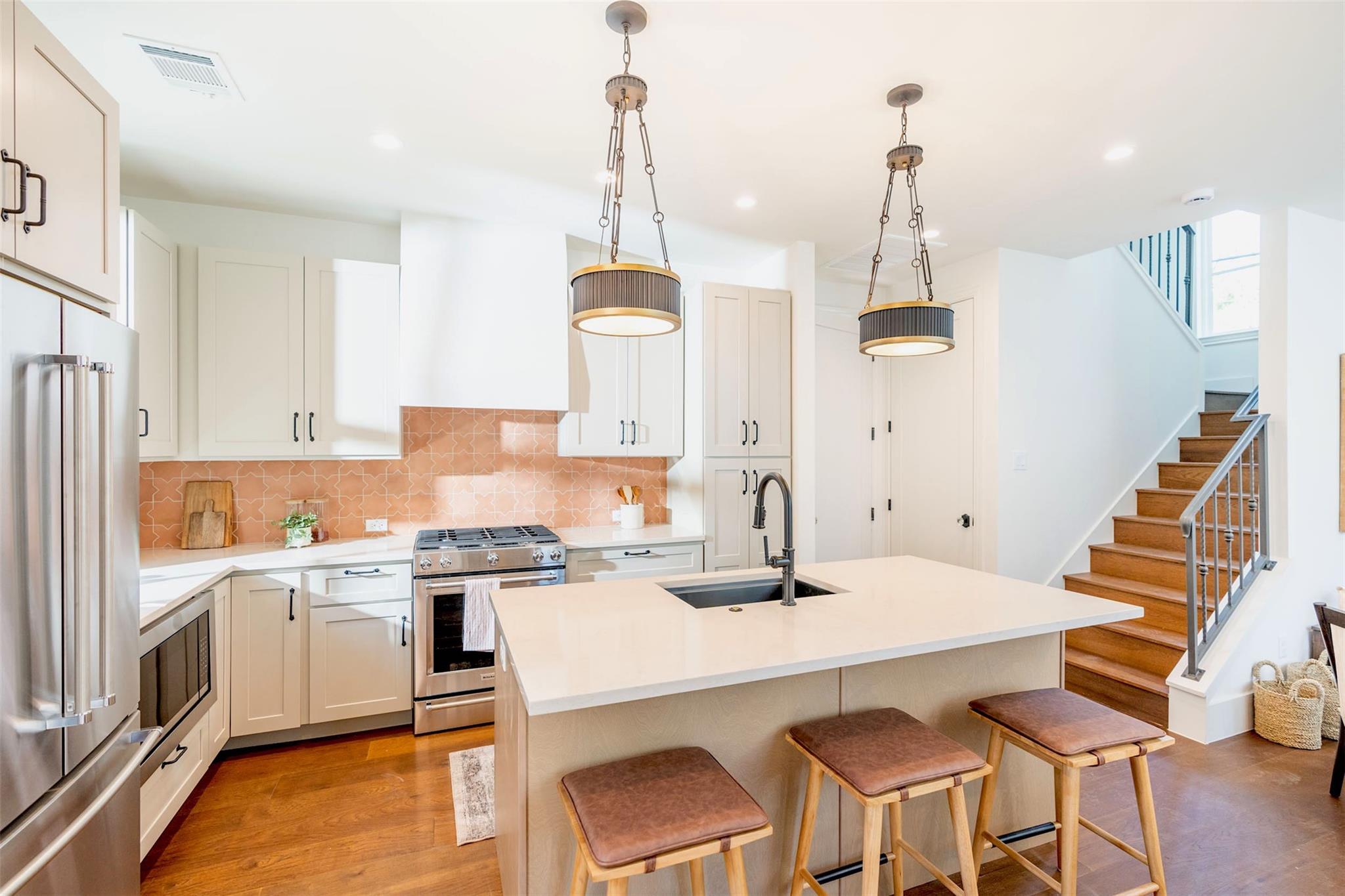 3104 Lafayette Ave # 2