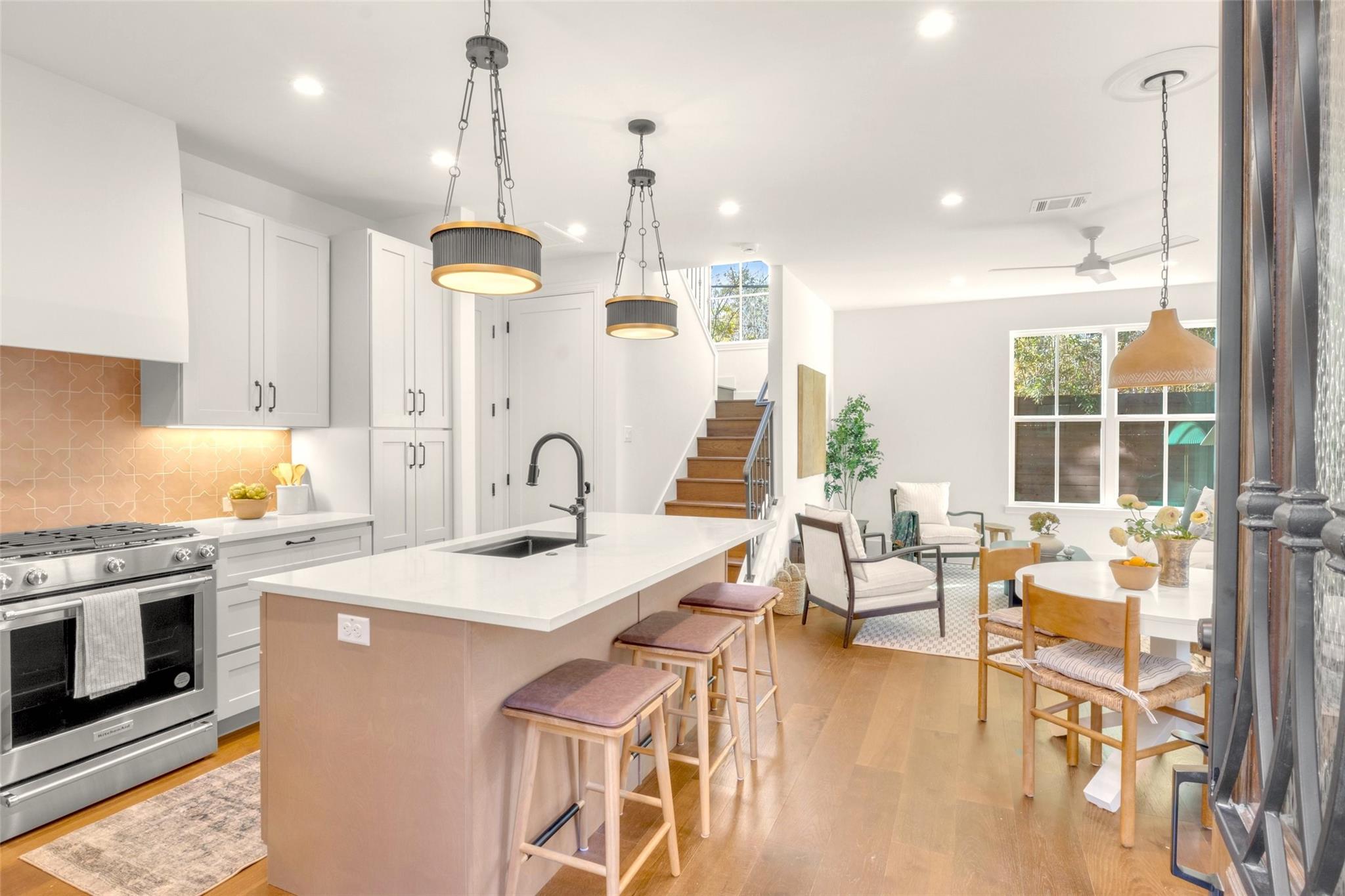 3104 Lafayette Ave # 2