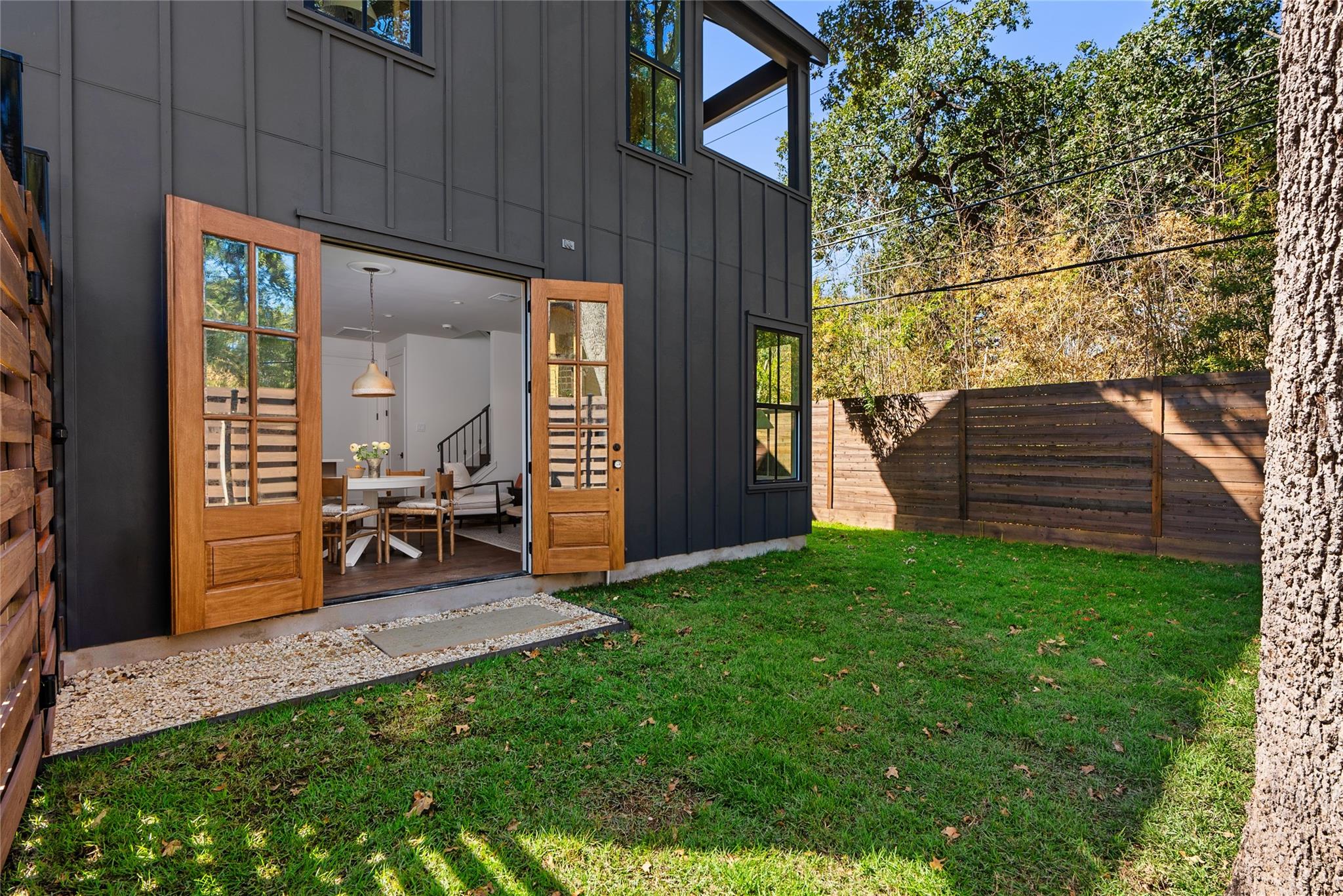 3104 Lafayette Ave # 2