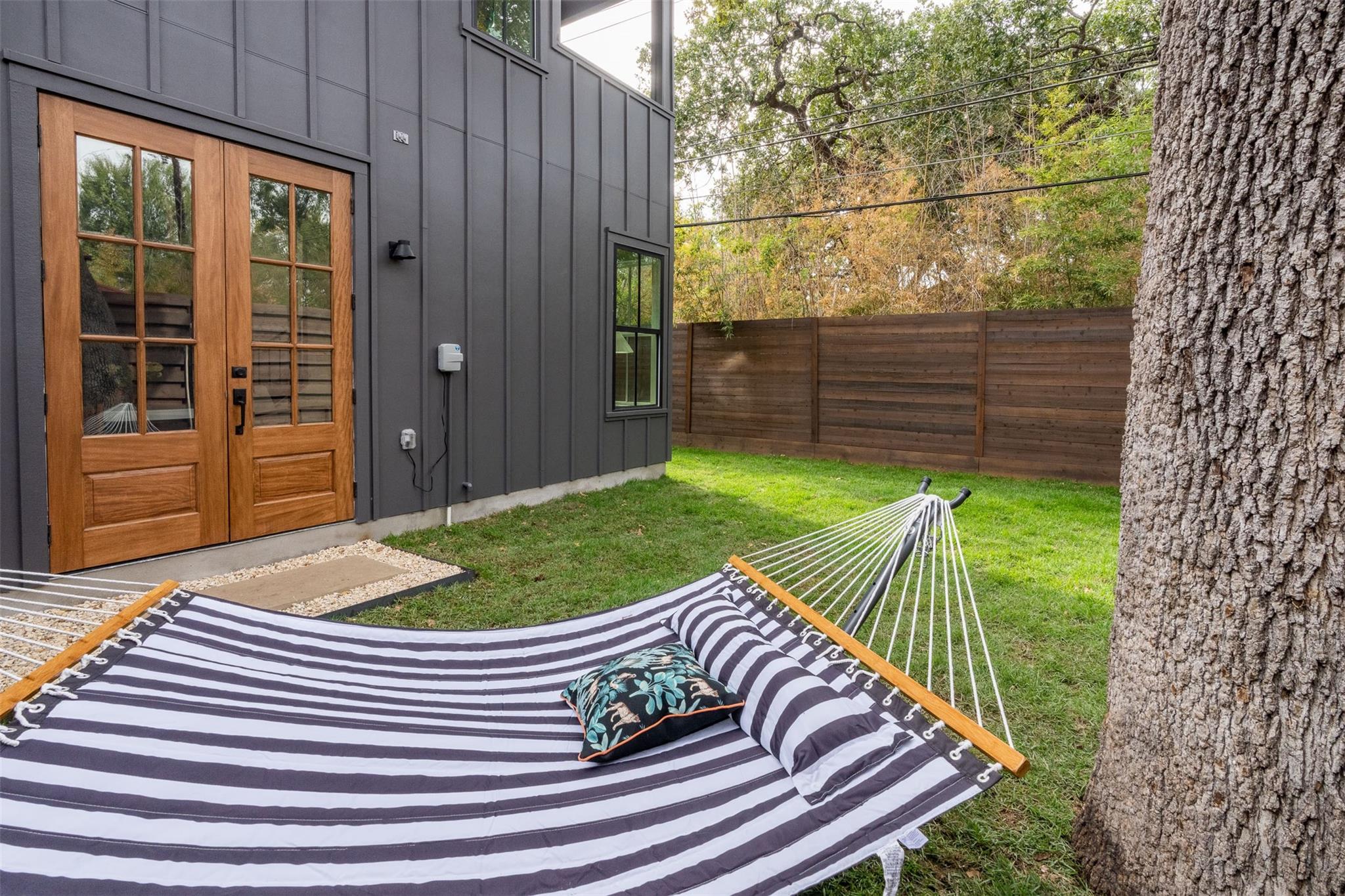 3104 Lafayette Ave # 2