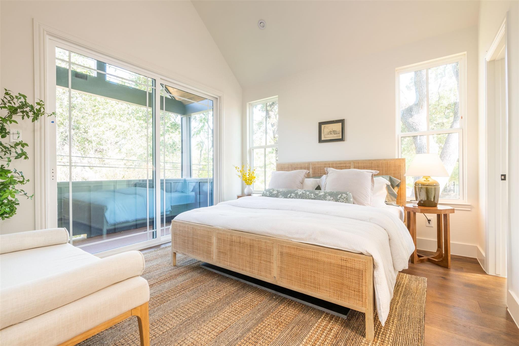 3104 Lafayette Ave # 2