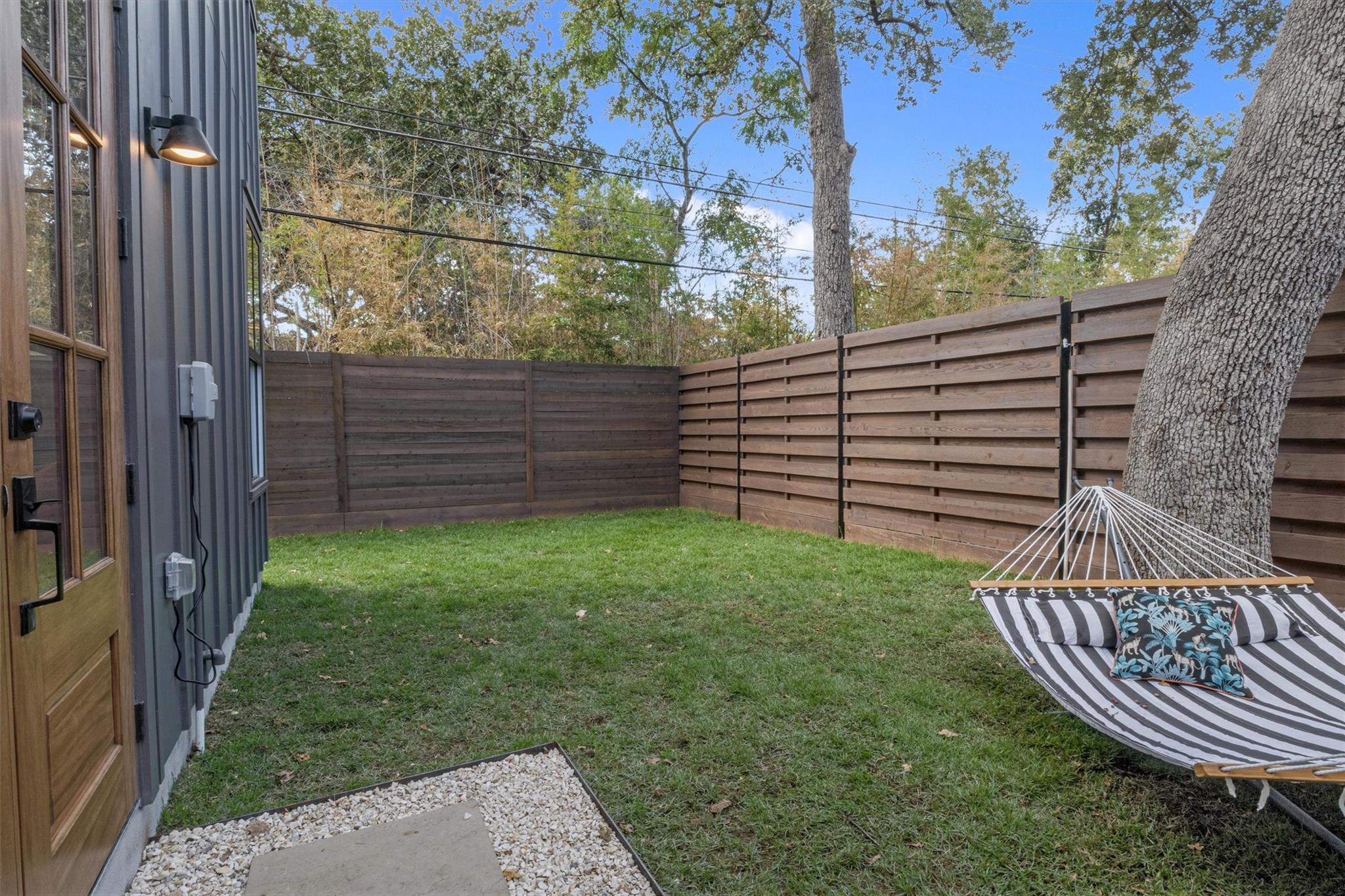 3104 Lafayette Ave # 2