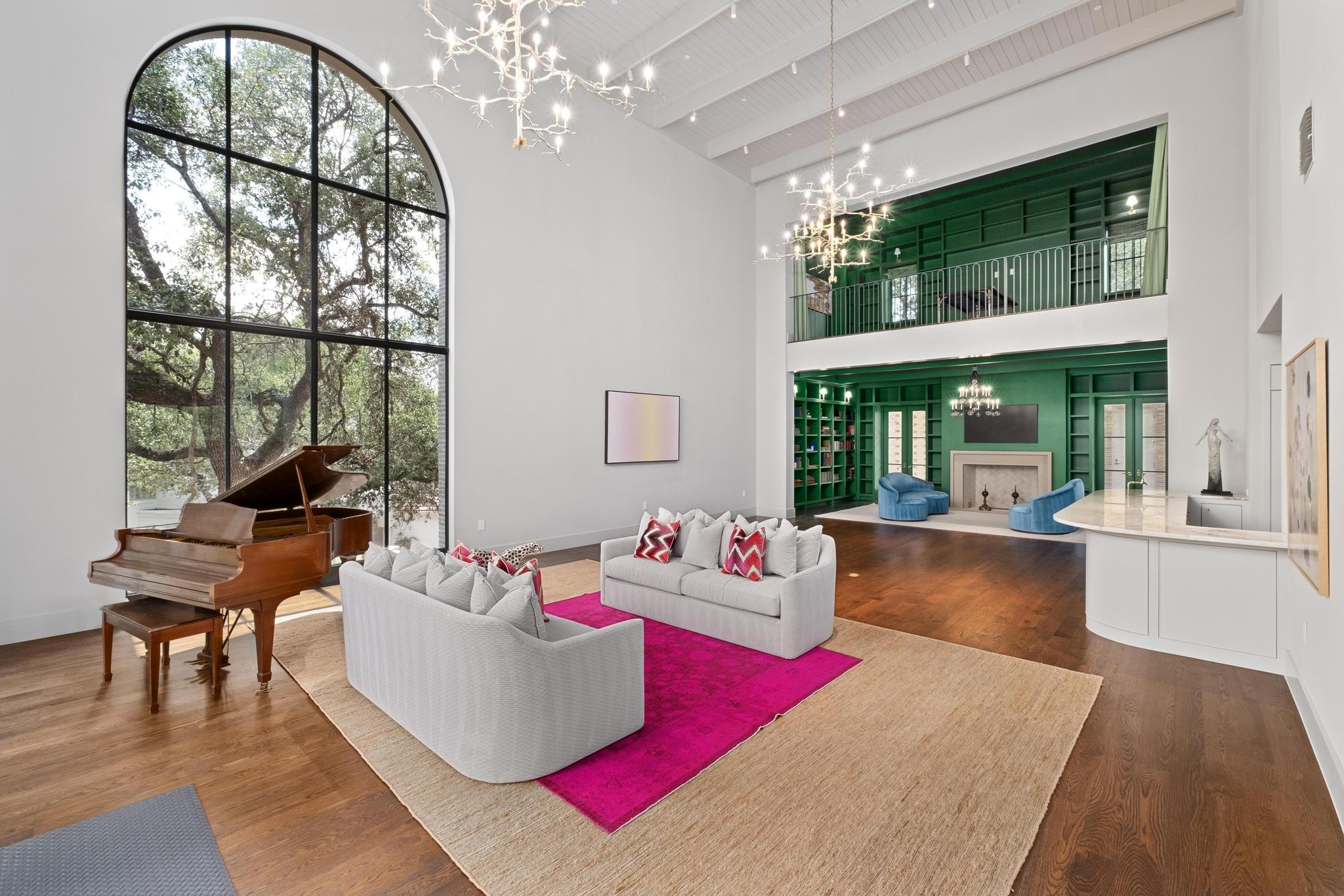 4500 River Wood CT