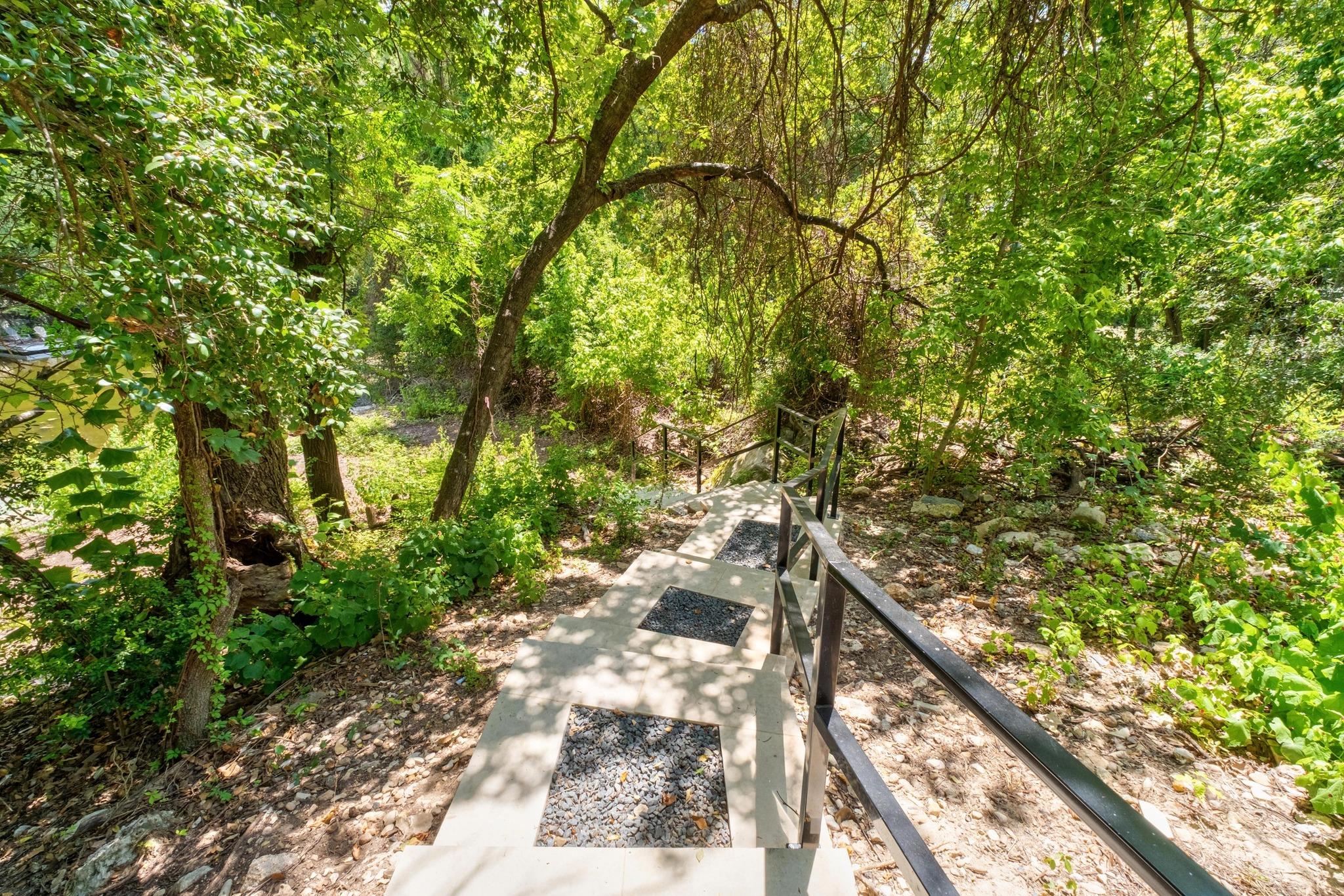 4500 River Wood CT
