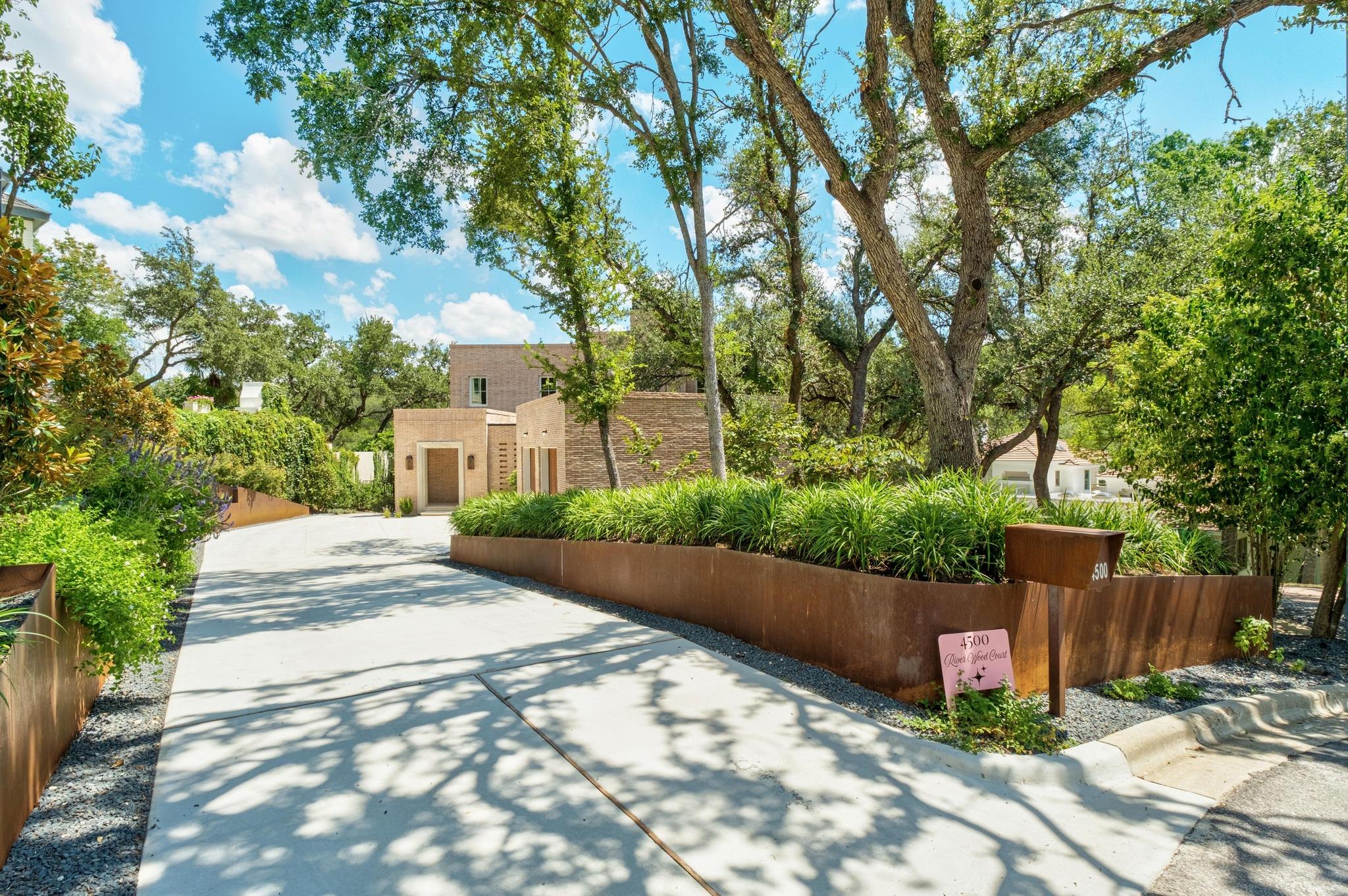 4500 River Wood CT