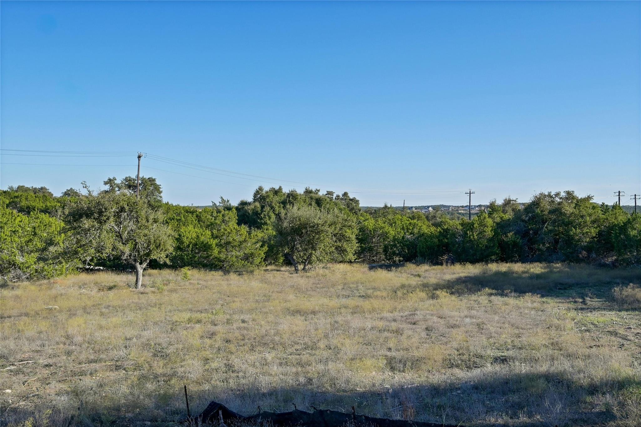 5905 Madrone Tree LN