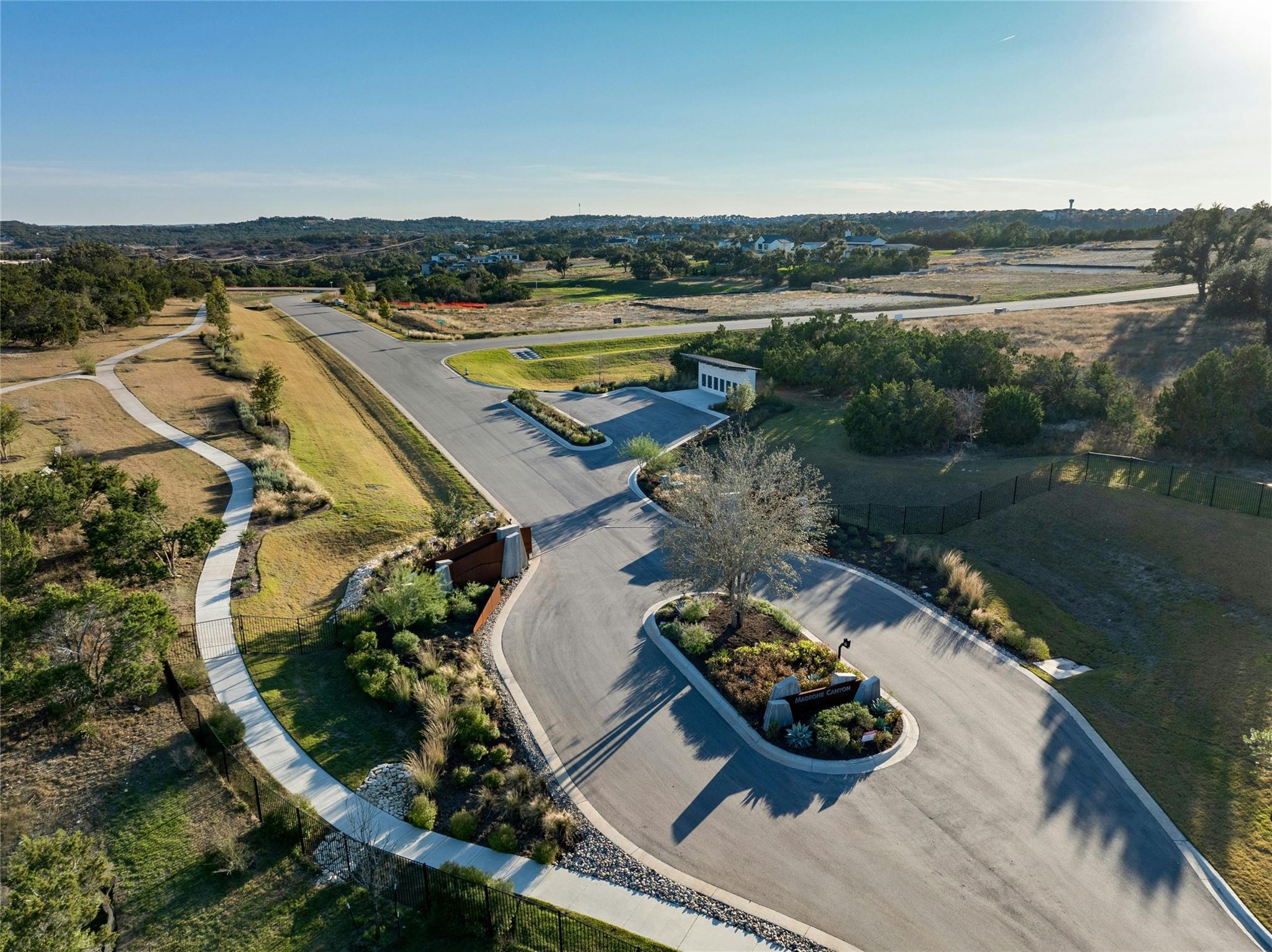 5905 Madrone Tree LN