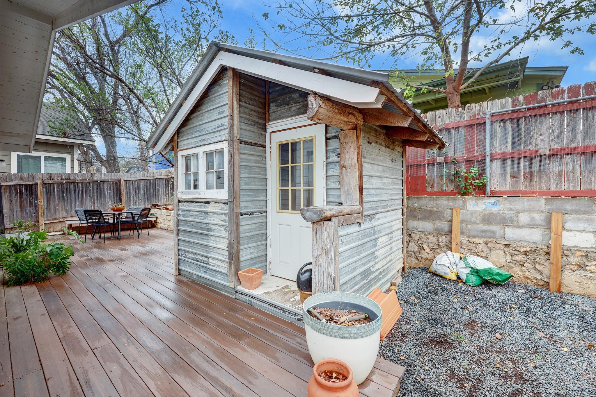 2306 Santa Maria ST