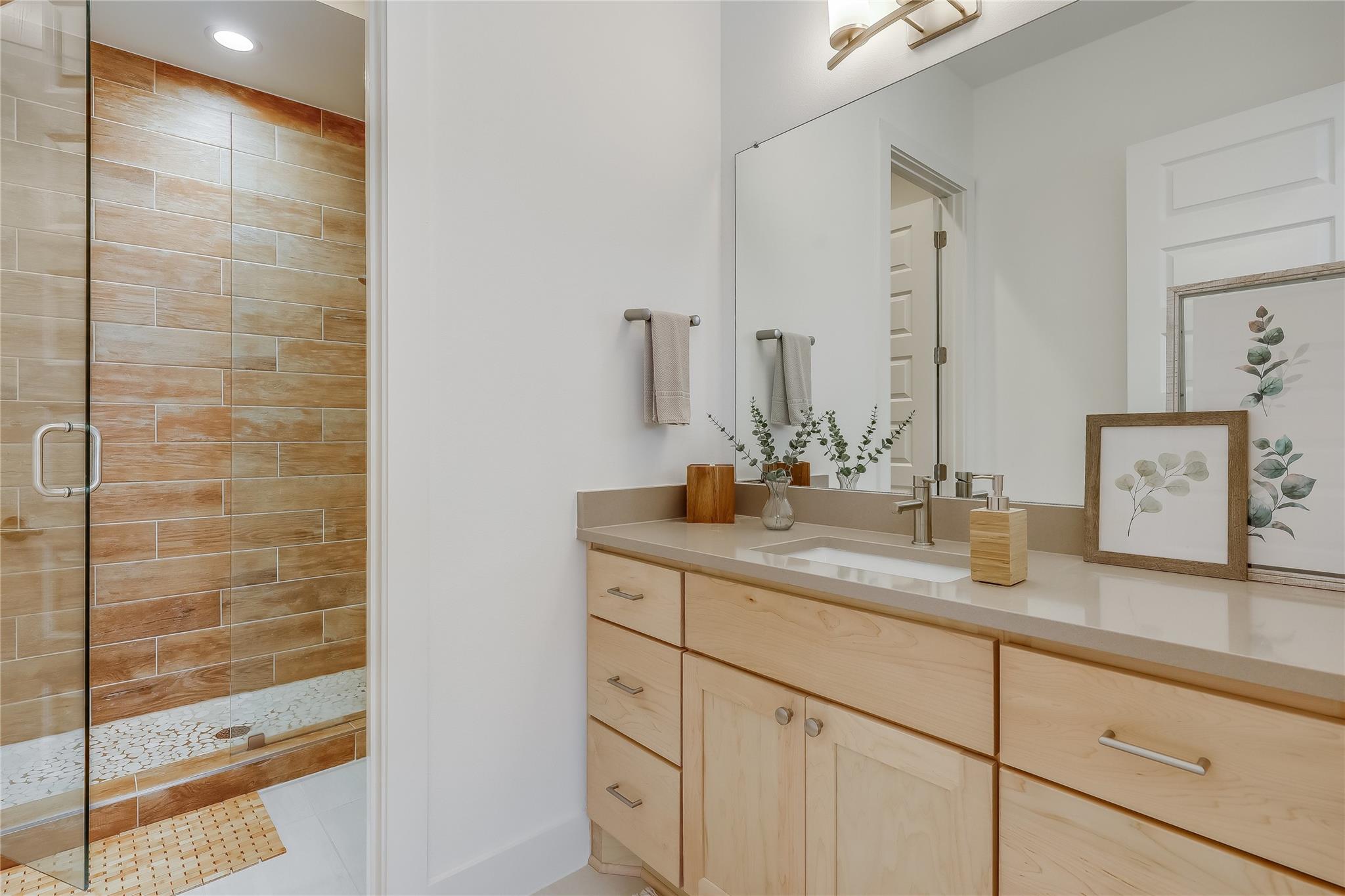 4011 Independent WAY