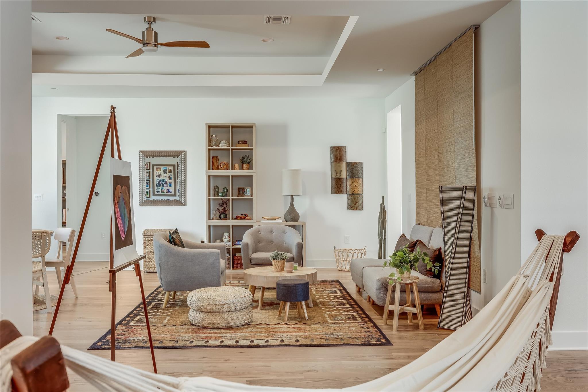 4011 Independent WAY