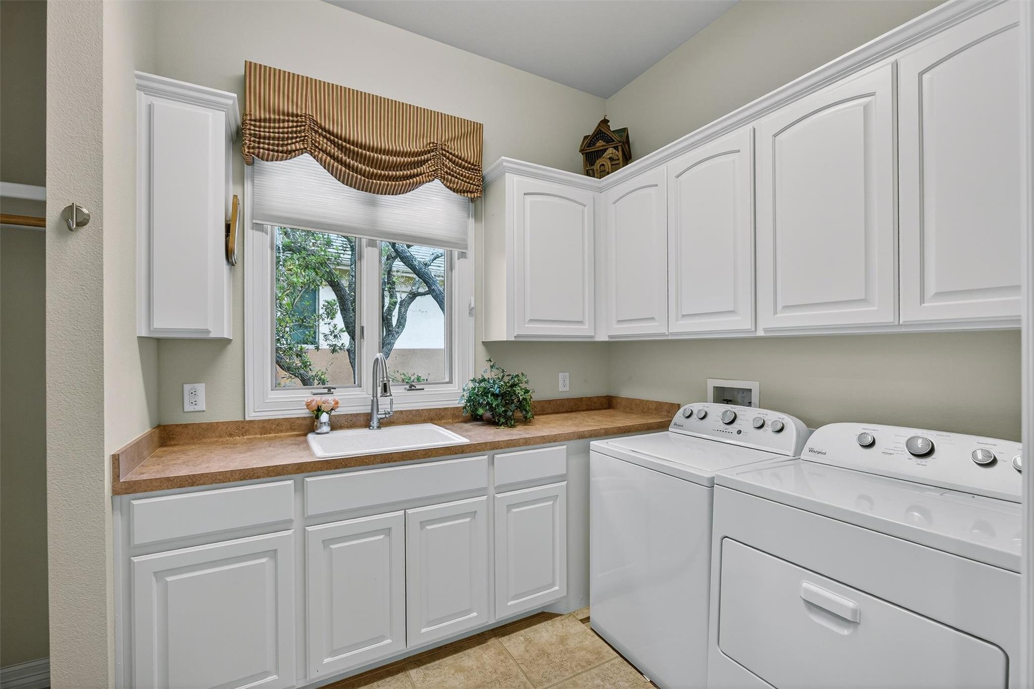 2305 BARTON CREEK BLVD # 39