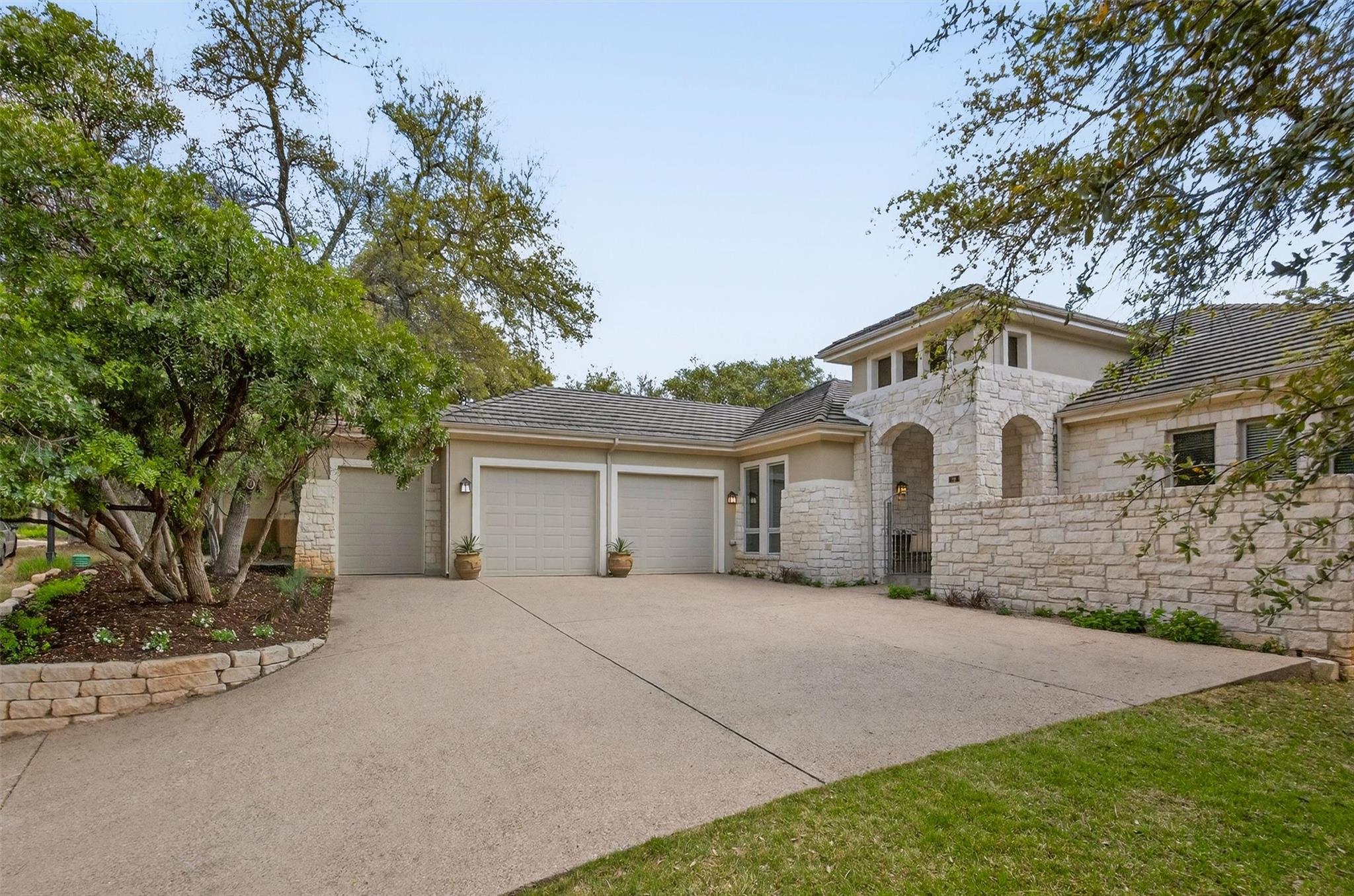 2305 BARTON CREEK BLVD # 39