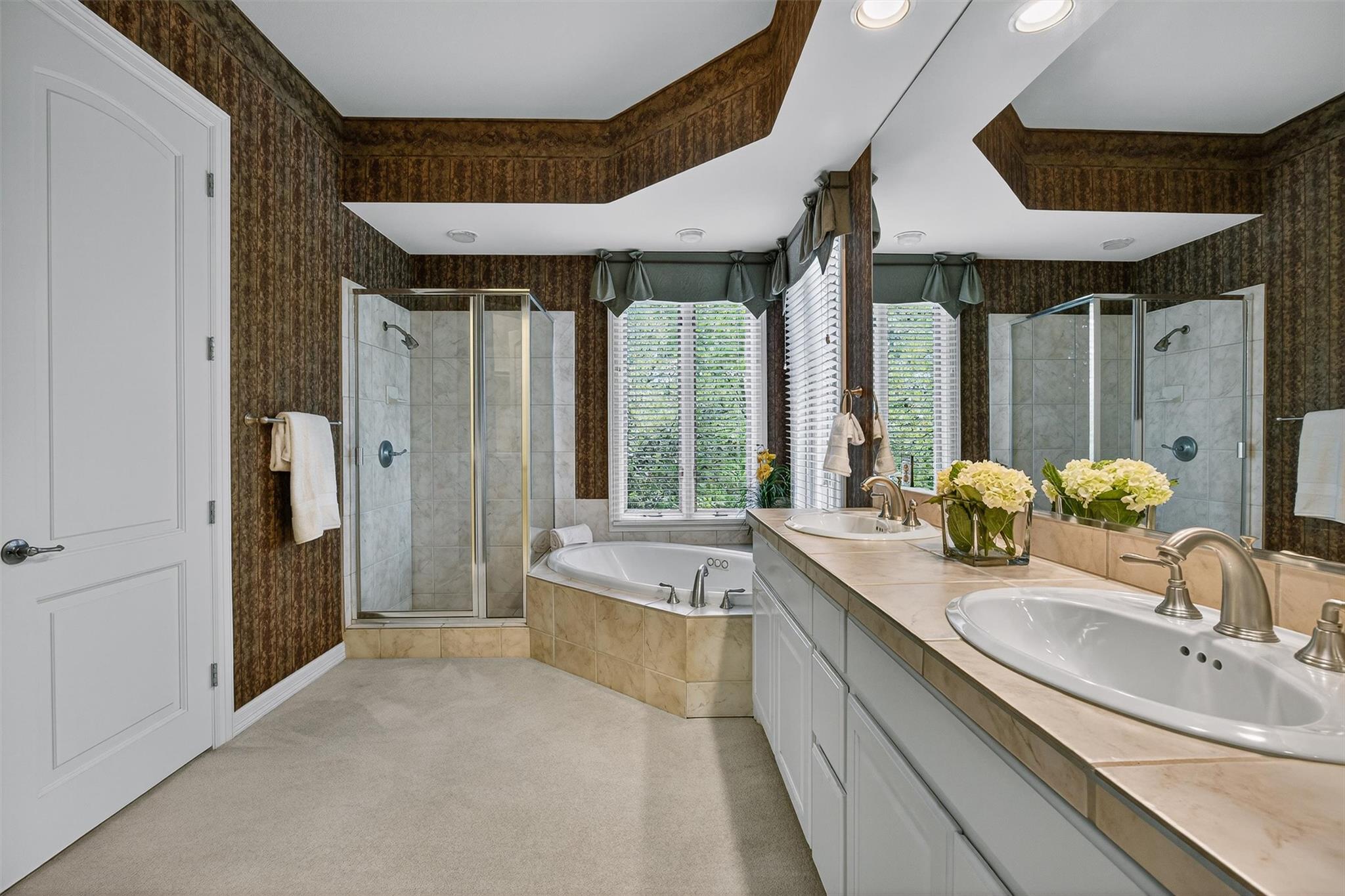 2305 BARTON CREEK BLVD # 39