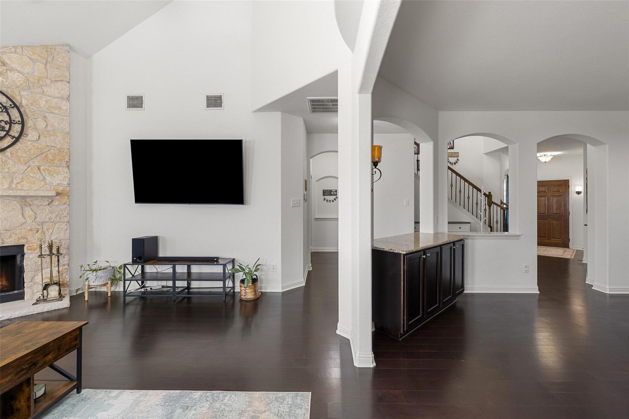 2474 Santa Barbara LOOP