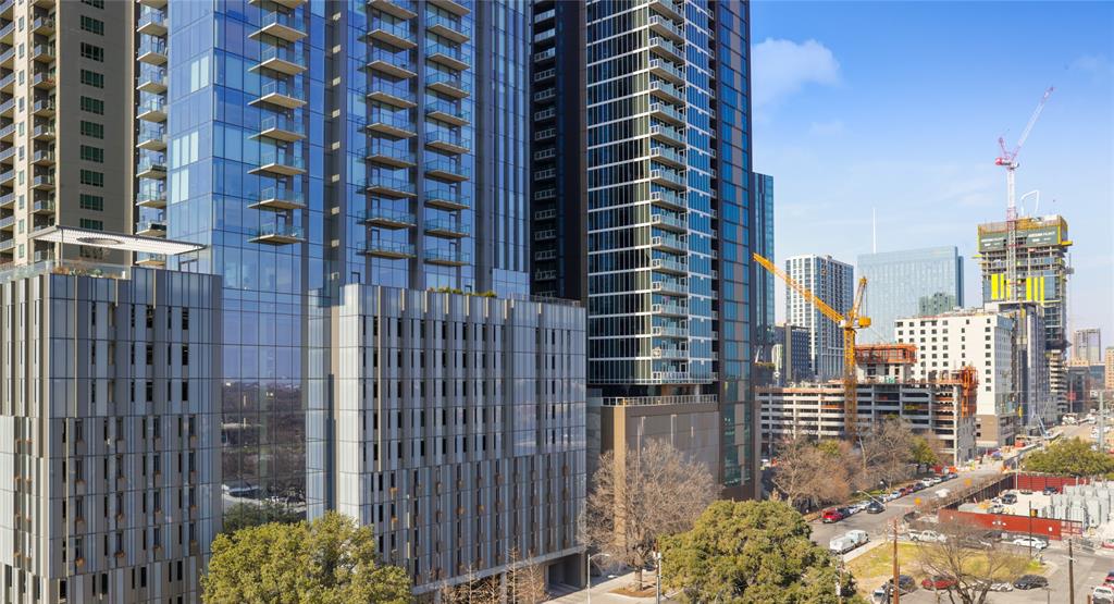 40 N Interstate 35 Unit: 10A2