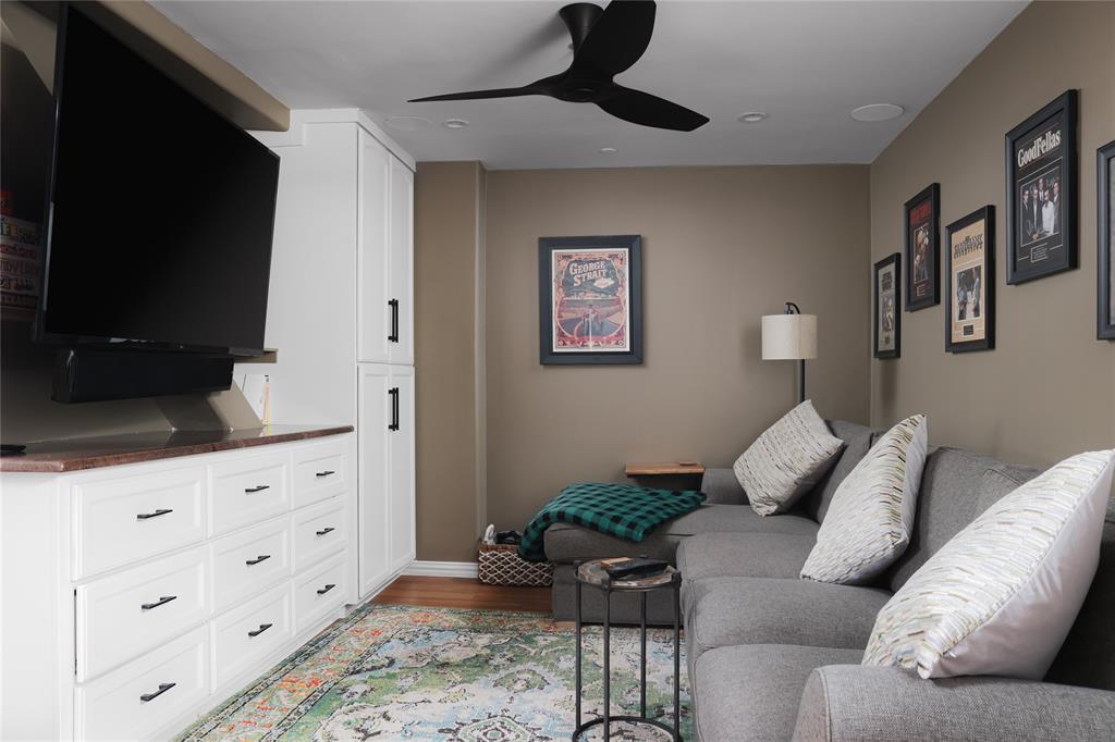 40 N Interstate 35 Unit: 10A2