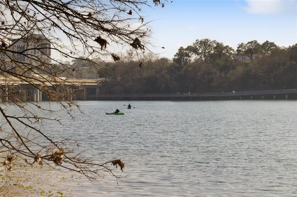 40 N Interstate 35 Unit: 10A2