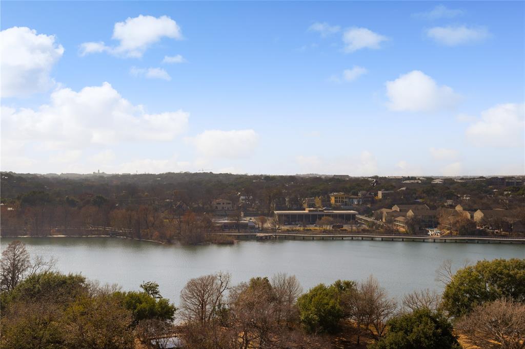 40 N Interstate 35 Unit: 10A2